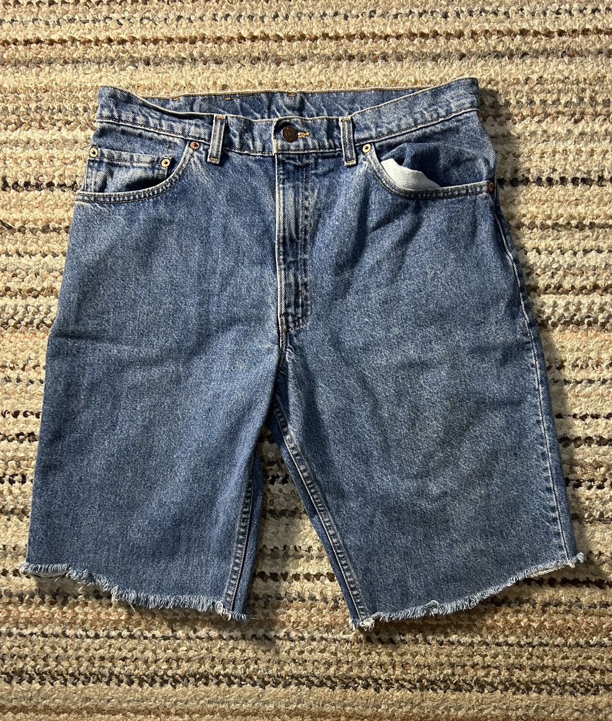 Levi's Cropped Levi’s Jorts Size US 32 / EU 48 - 1 Thumbnail
