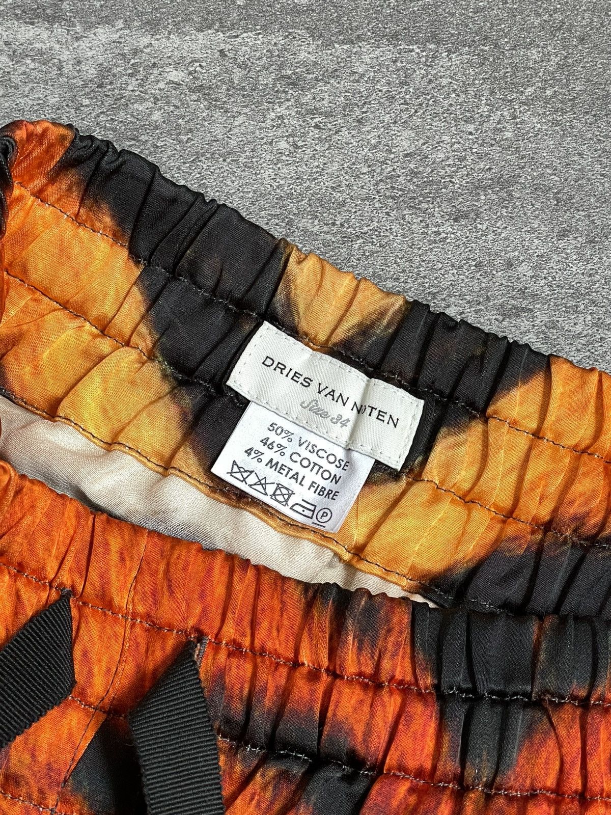 Dries Van Noten Dries Van Noten Tiger Pattern Women’s Shorts, Size 34 Size 34" / US 12 / IT 48 - 13 Thumbnail