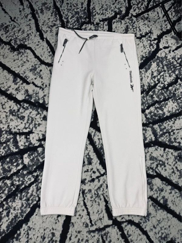Reebok Vintage Reebok tracksuit white logo XS S Size US 28 / EU 44 - 1 Thumbnail