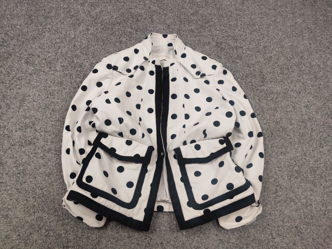 Valentino Valentino Roman Vintage Blazer jacket white black polka dots Size M / US 6-8 / IT 42-44 - 2 Thumbnail