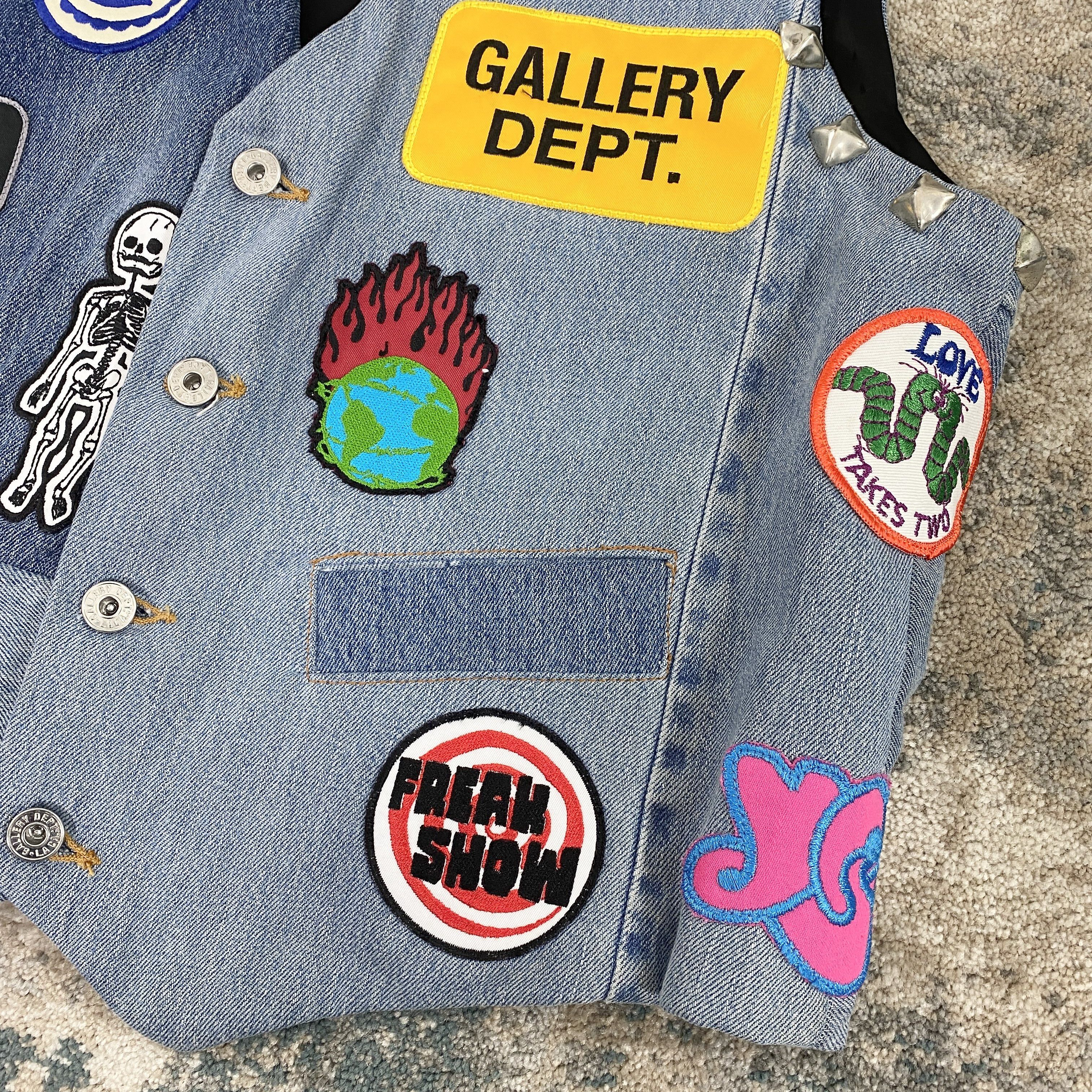 Gallery Dept. Gallery Dept Patch Detail Sleeveless Vest In Blue RRP £1250 Size US M / EU 48-50 / 2 - 5 Thumbnail