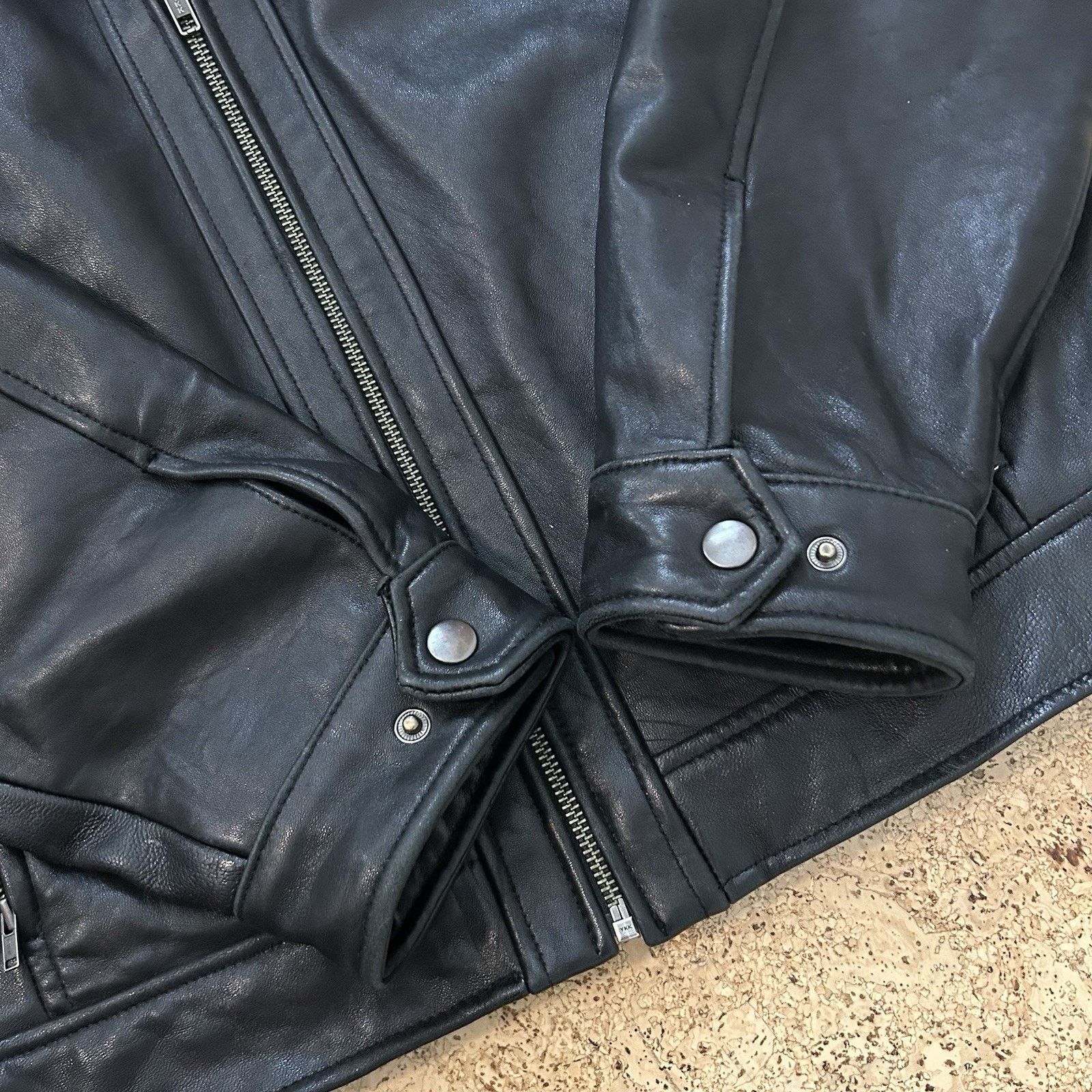 Roundtree & Yorke Lamb Skin Black Leather Motorcycle Moto Riding Jacket Medium Size US M / EU 48-50 / 2 - 4 Thumbnail