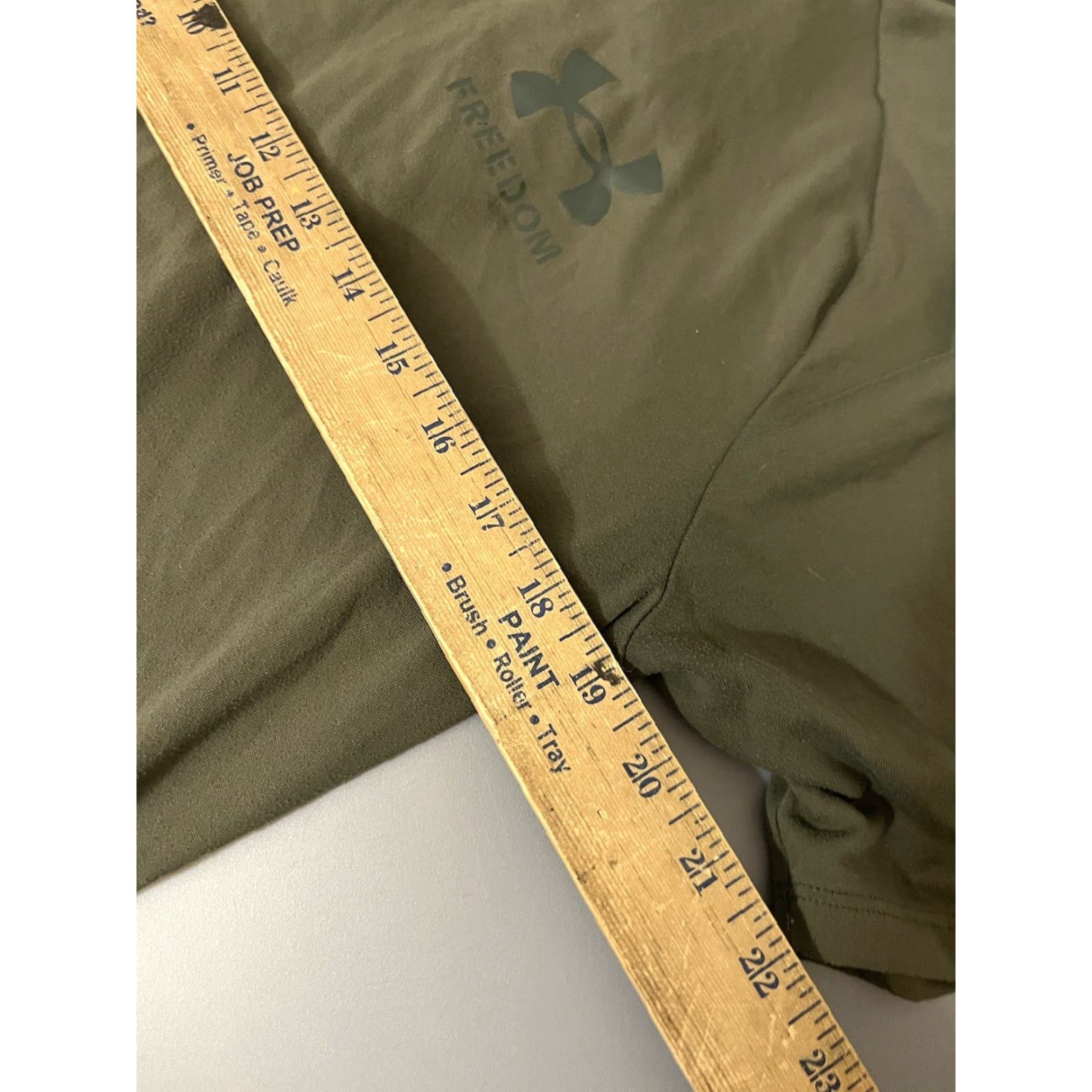 Under Armour Under Armour The Tech Tee Mens Green Short Sleeve M Shirt Adult Regular Size Size US 31 - 4 Thumbnail