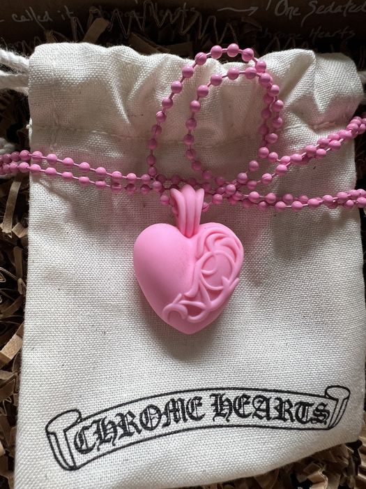 大人気◆送料込！【Chrome Hearts】Silichrome CH Heart Pendant 