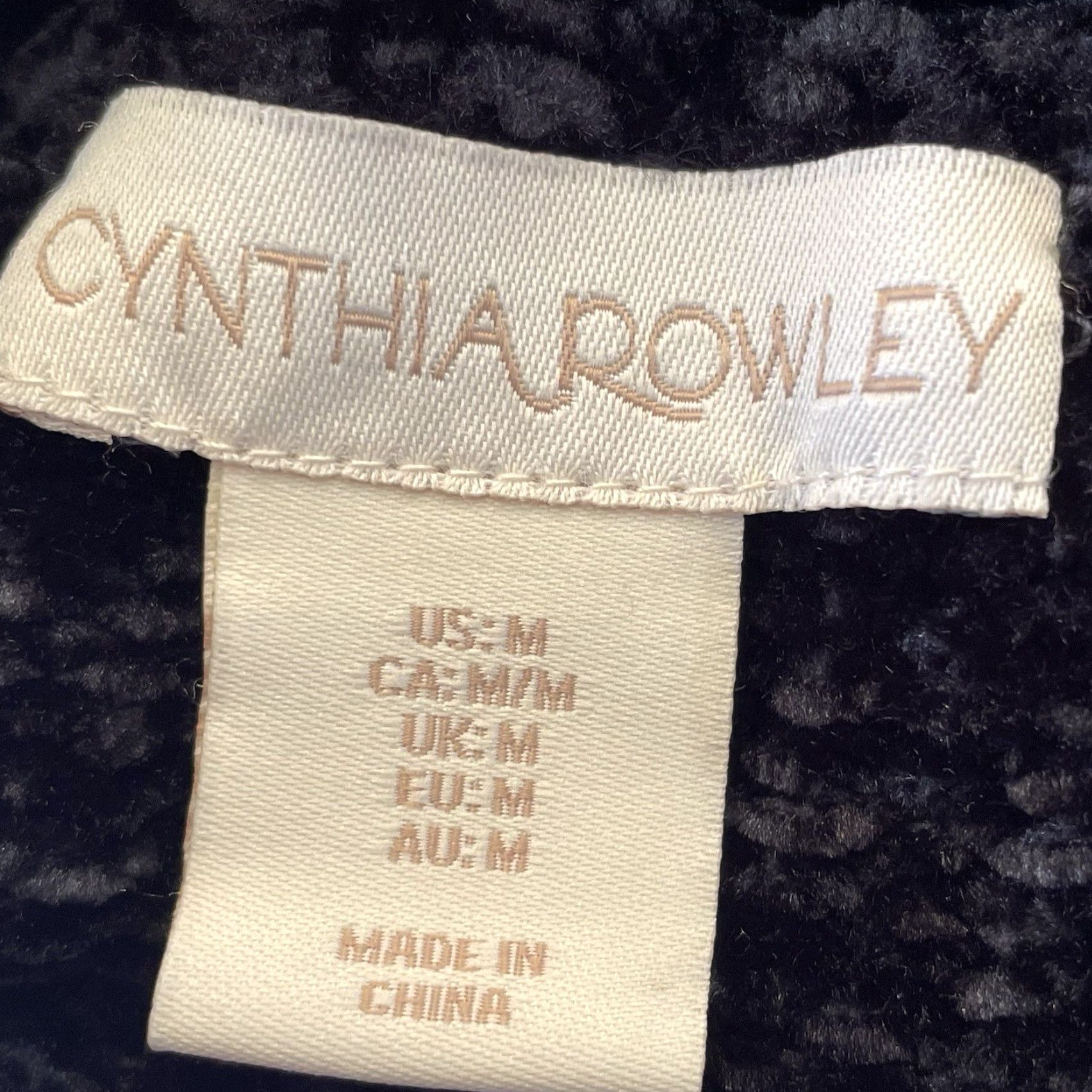 Cynthia Rowley Cynthia Rowley Chenille Sweater Womens Size Medium Black Mock Neck Long Sleeve Button Detail Left Shoulder Pullover Winter Fall Size M / US 6-8 / IT 42-44 - 6 Thumbnail