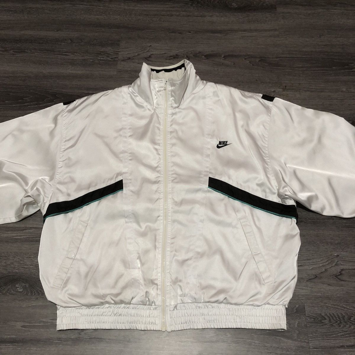 Nike × Vintage vintage NIKE signature satin jacket Size US L / EU 52-54 / 3 - 5 Thumbnail
