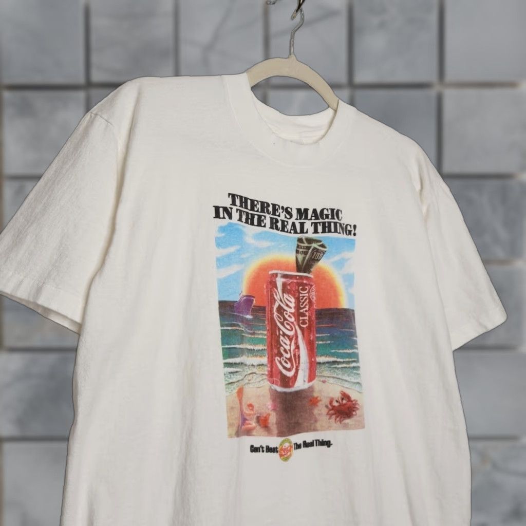 Vintage VINTAGE Coca Cola Magic Money Stedman Beach Art Promo Shirt Large White Unisex Adults L Size US L / EU 52-54 / 3 - 1 Thumbnail