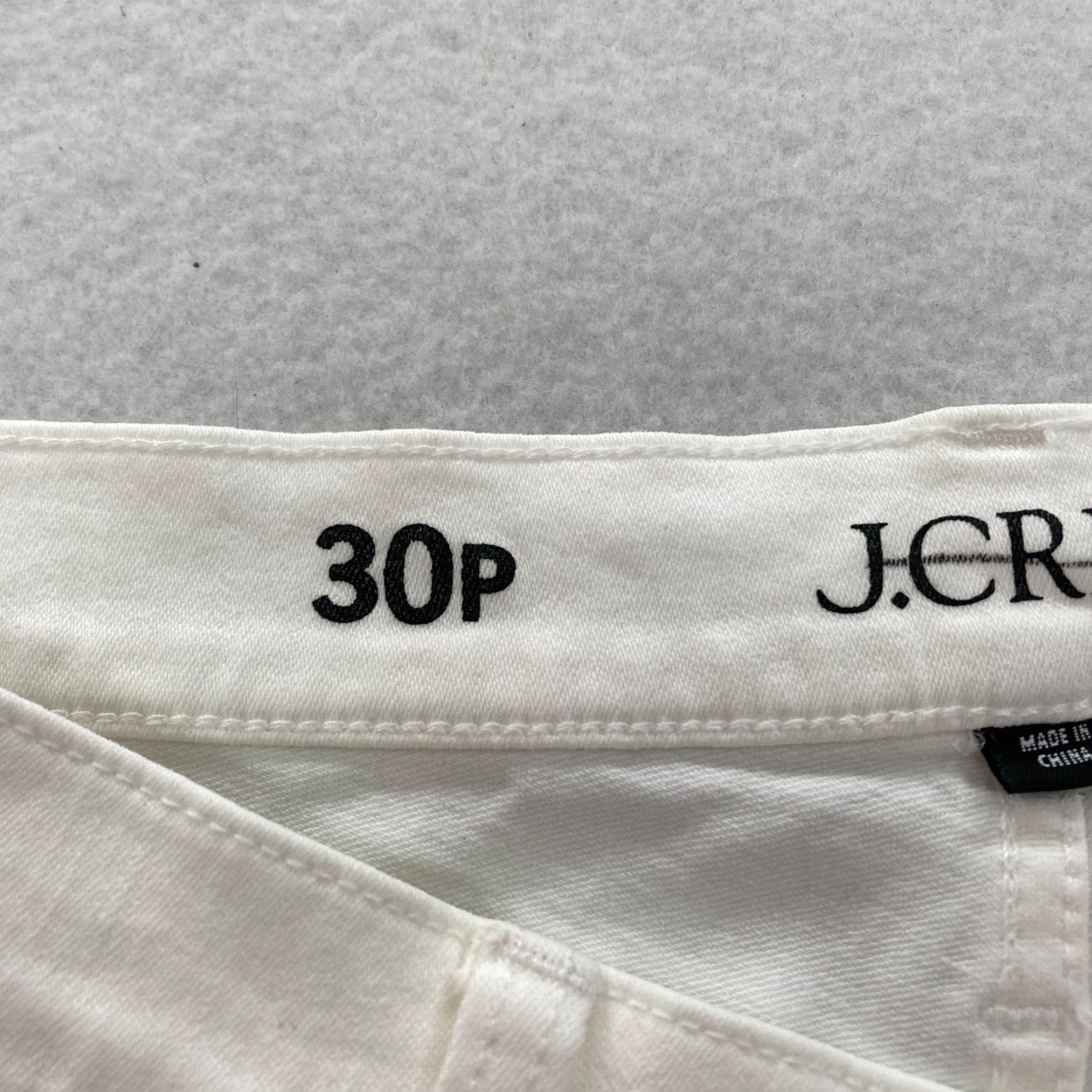 J.Crew **J.Crew White Women's 30P Mid Rise Stretch Denim Slim Straight Jeans** User: J.Crew White Women's 30P Mid Rise Stretch Denim Slim Straight Jeans Size 30" / US 8 / IT 44 - 7 Thumbnail