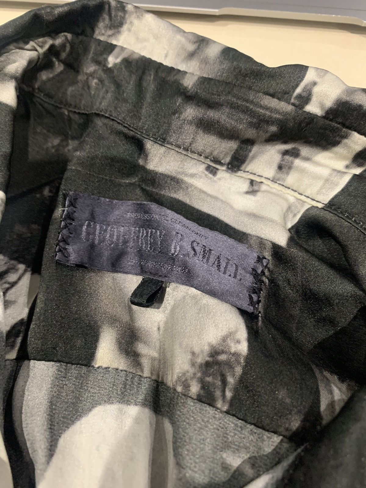 Geoffrey B. Small Como Silk Shirt Size US XS / EU 42 / 0 - 7 Thumbnail