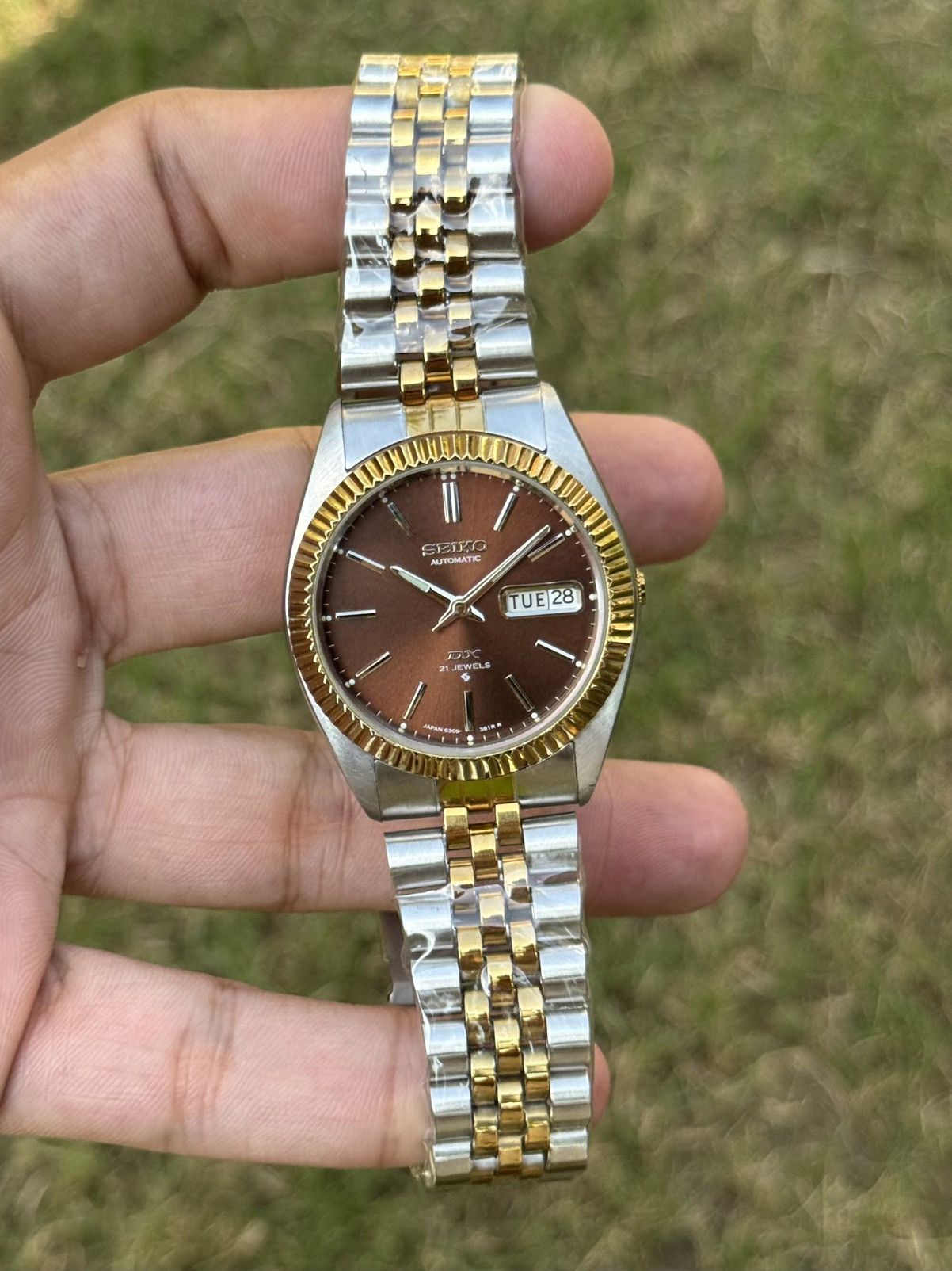 Seiko Seiko 5 DX Fluted Bezel Automatic 6309 Japanese mens Watch Size 36 - 2 Thumbnail