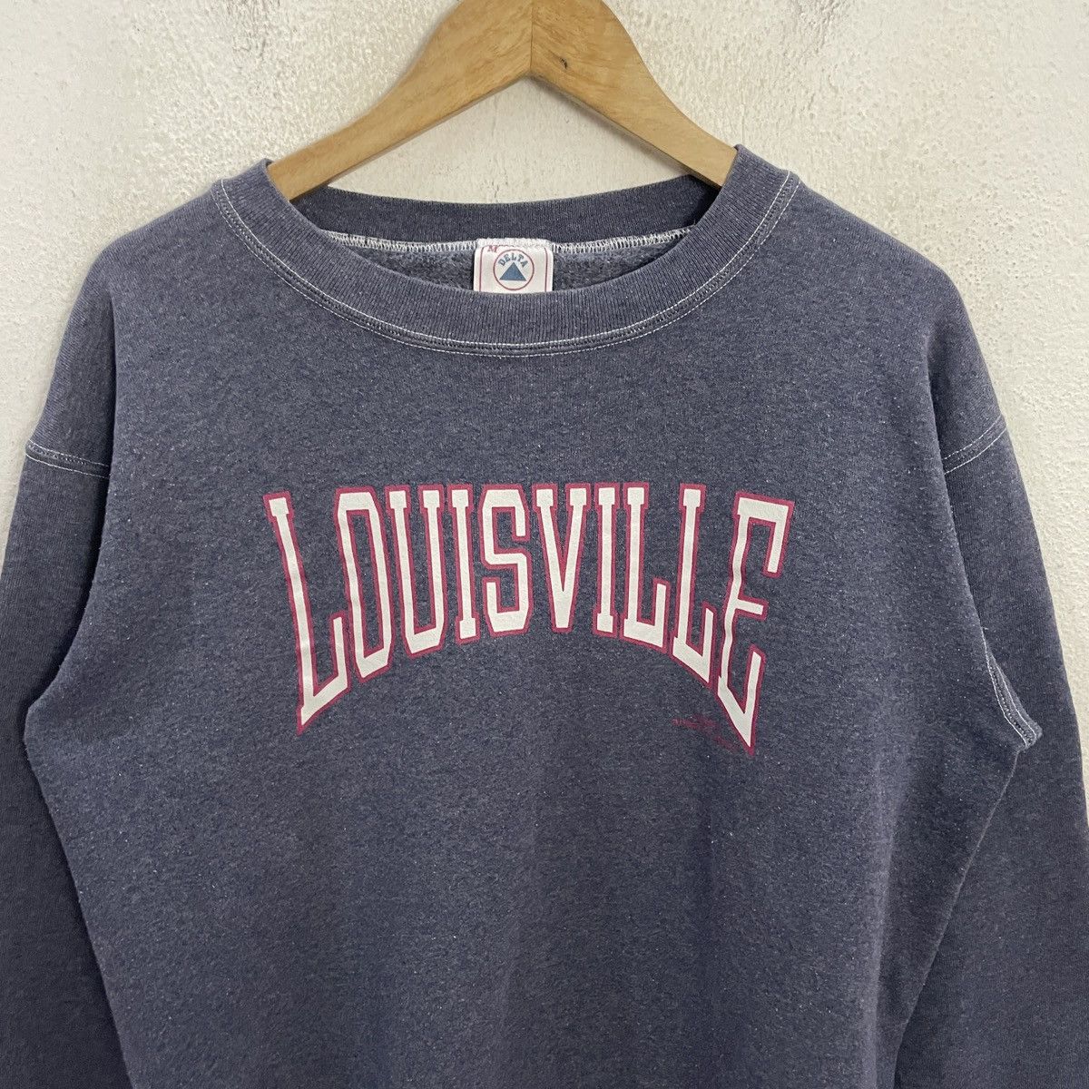 Vintage Vintage 90s Louisville University Sweatshirt Size US L / EU 52-54 / 3 - 4 Thumbnail