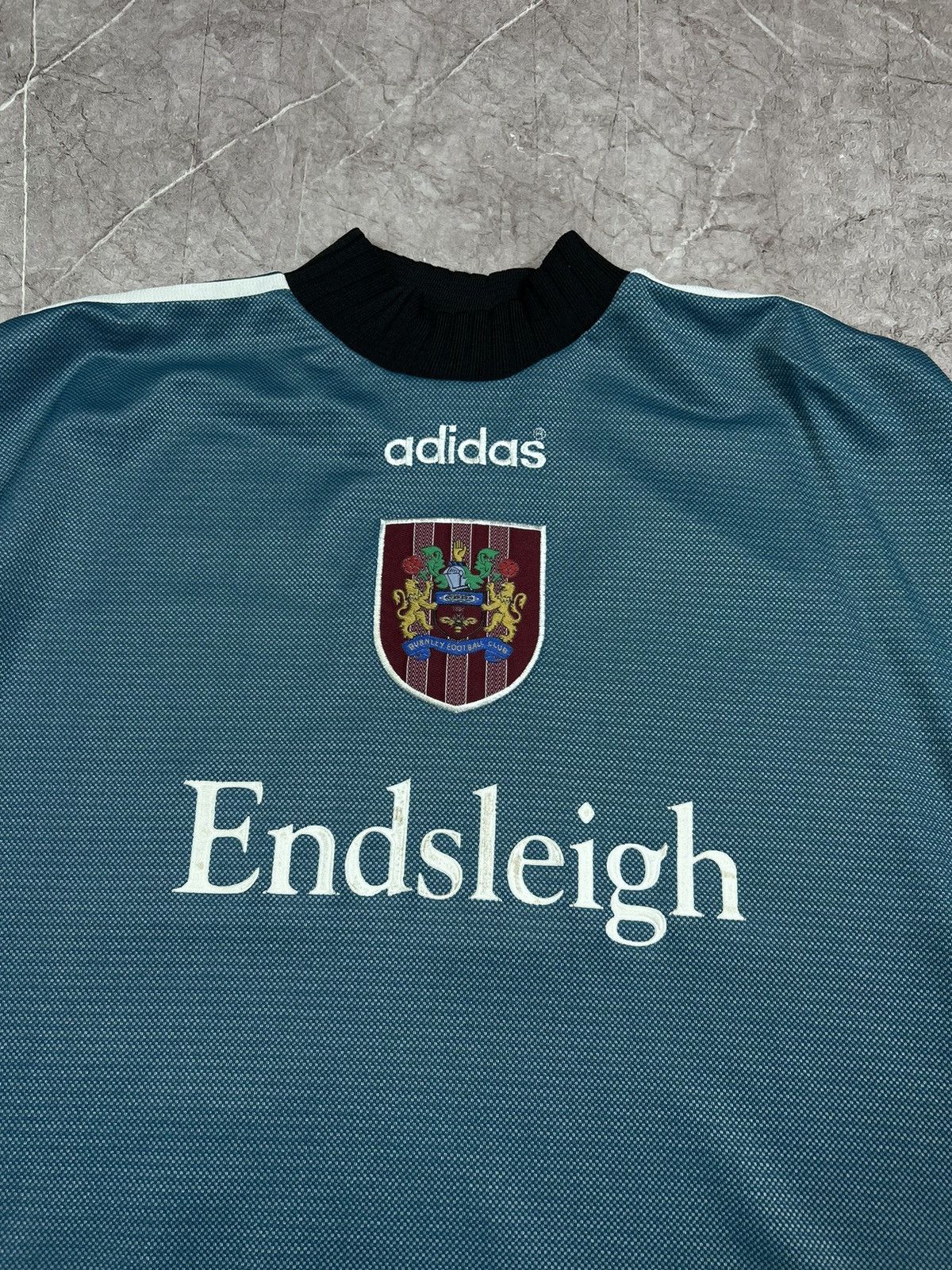 Adidas × Vintage 1997/98 ADIDAS BURNLEY FC GOALKEEPER SOCCER JERSEY SHIRT Size US M / EU 48-50 / 2 - 4 Thumbnail