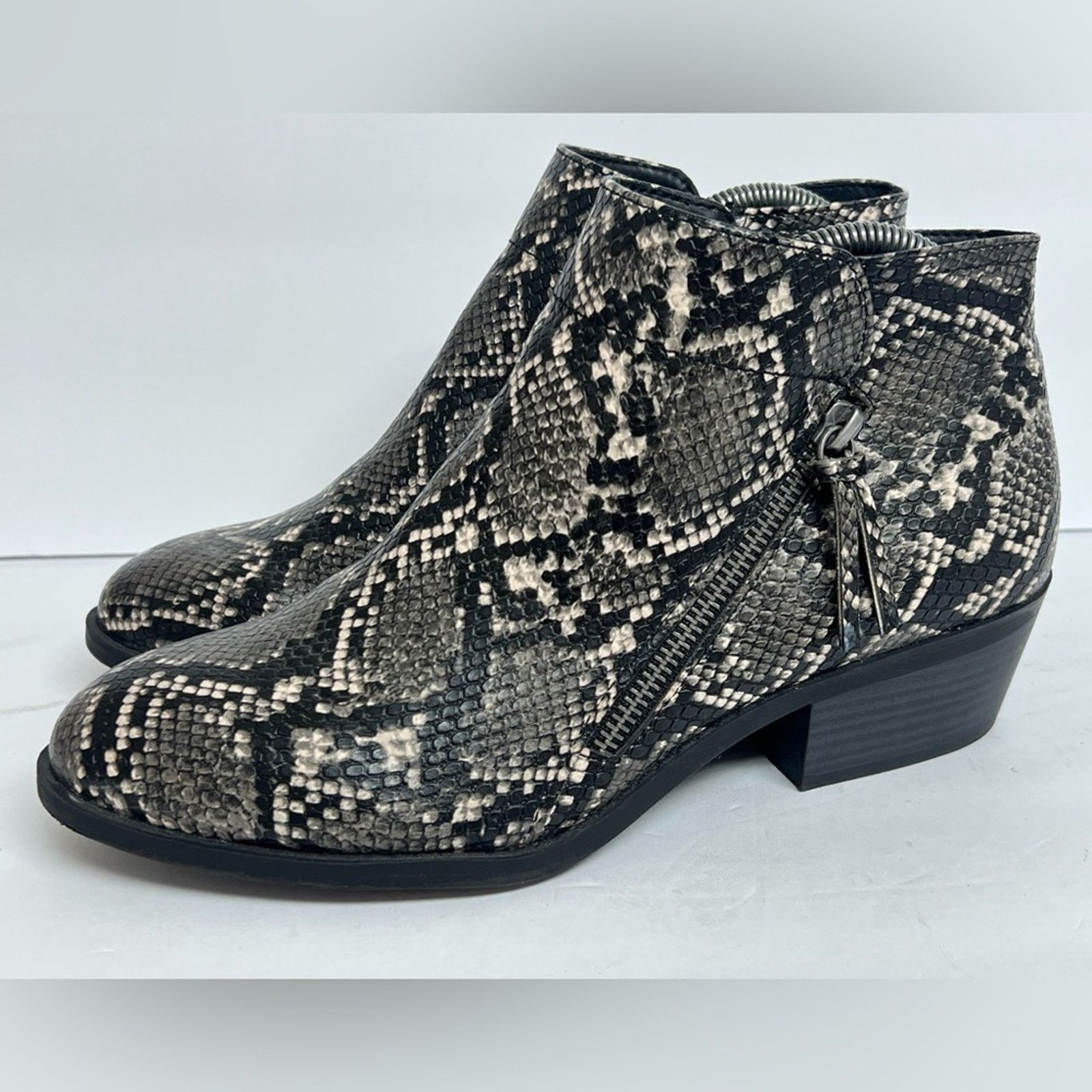 Arizona Jean Co. Arizona Jean Co Cadman Snake Print Ankle Boots 9.5 Size US 9.5 / IT 39.5 - 1 Thumbnail