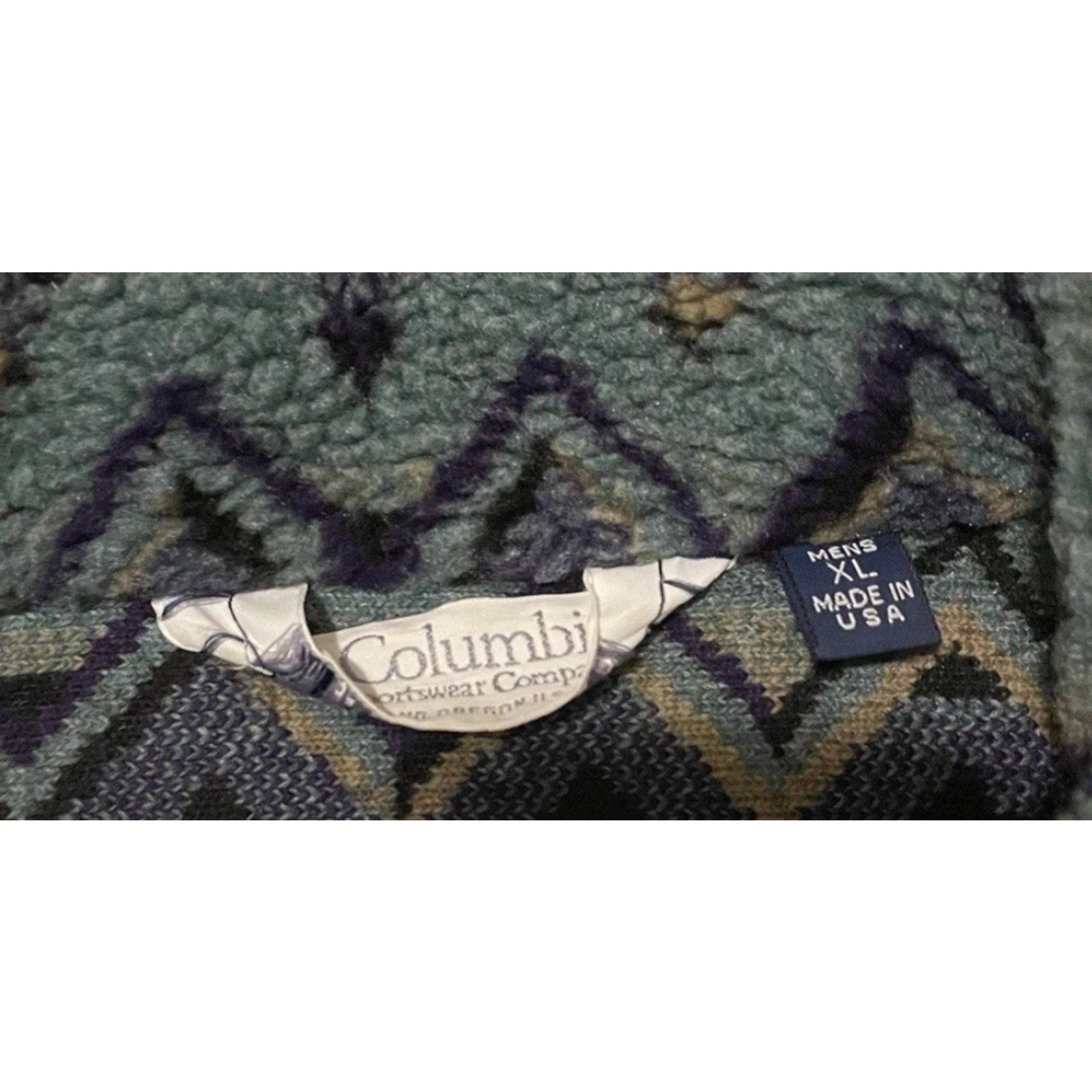Vintage VINTAGE Columbia Aztec Deep Pile Fleece Jacket XL USA Abstract Art Skate 90s 80s Men Green Size US XL / EU 56 / 4 - 5 Thumbnail