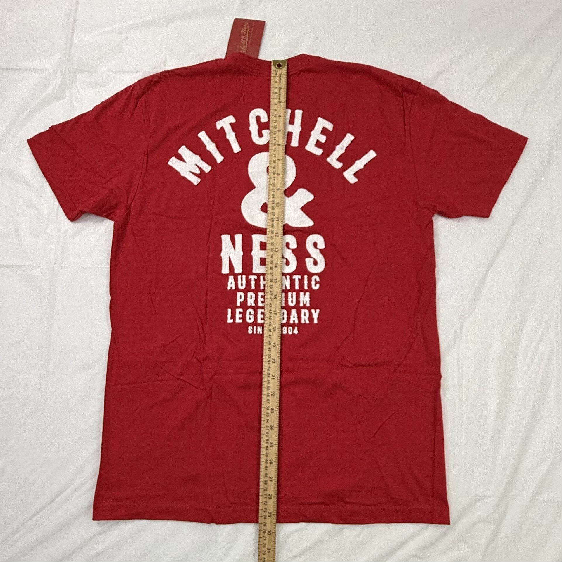 Mitchell & Ness Mitchell & Ness Authentic Premium Legendary Graphic T-Shirt Size US L / EU 52-54 / 3 - 3 Thumbnail