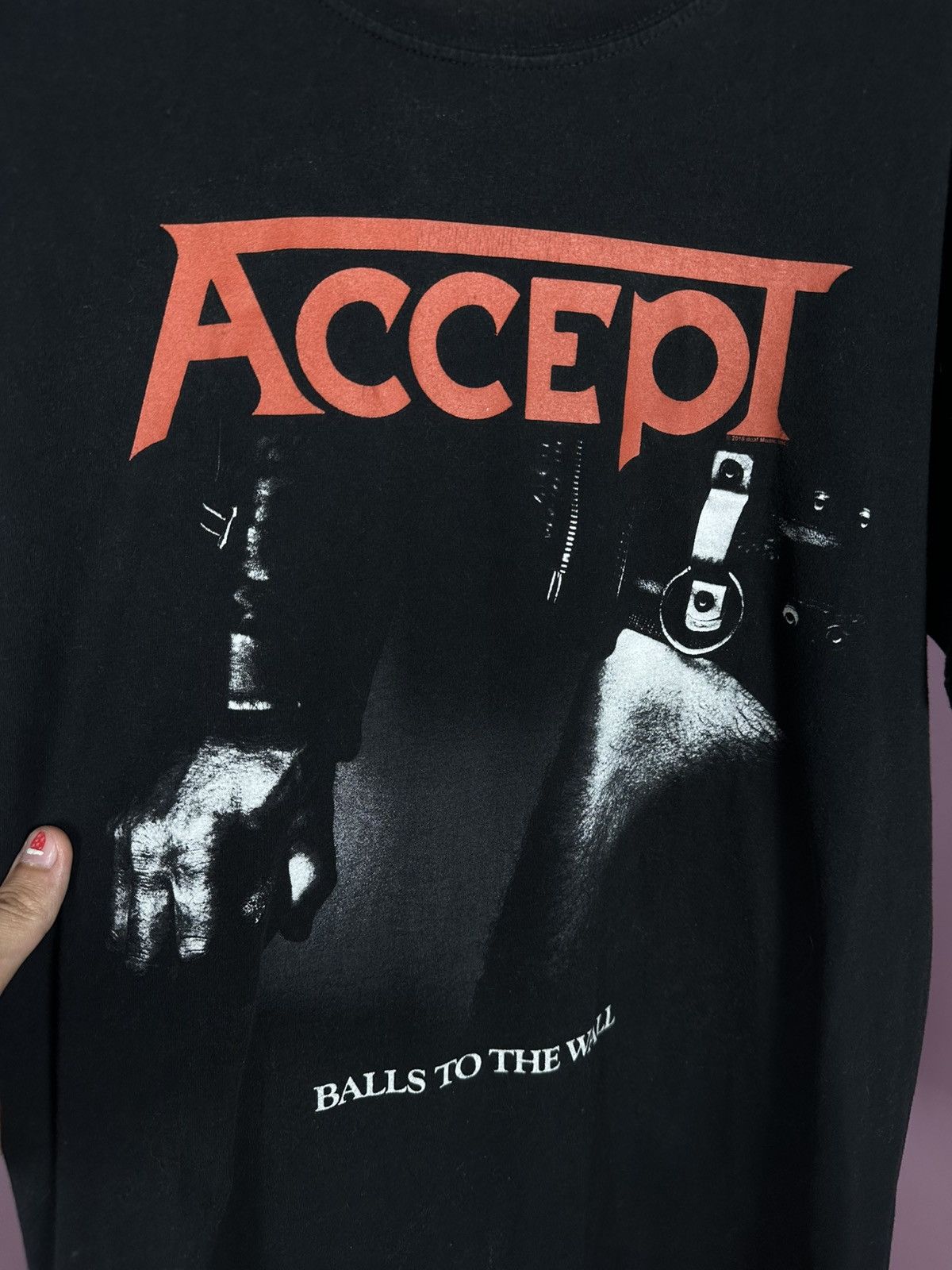 Gildan Accept Heavy Metal Balls To The Wall TShirt 2018 Band Size US L / EU 52-54 / 3 - 7 Thumbnail