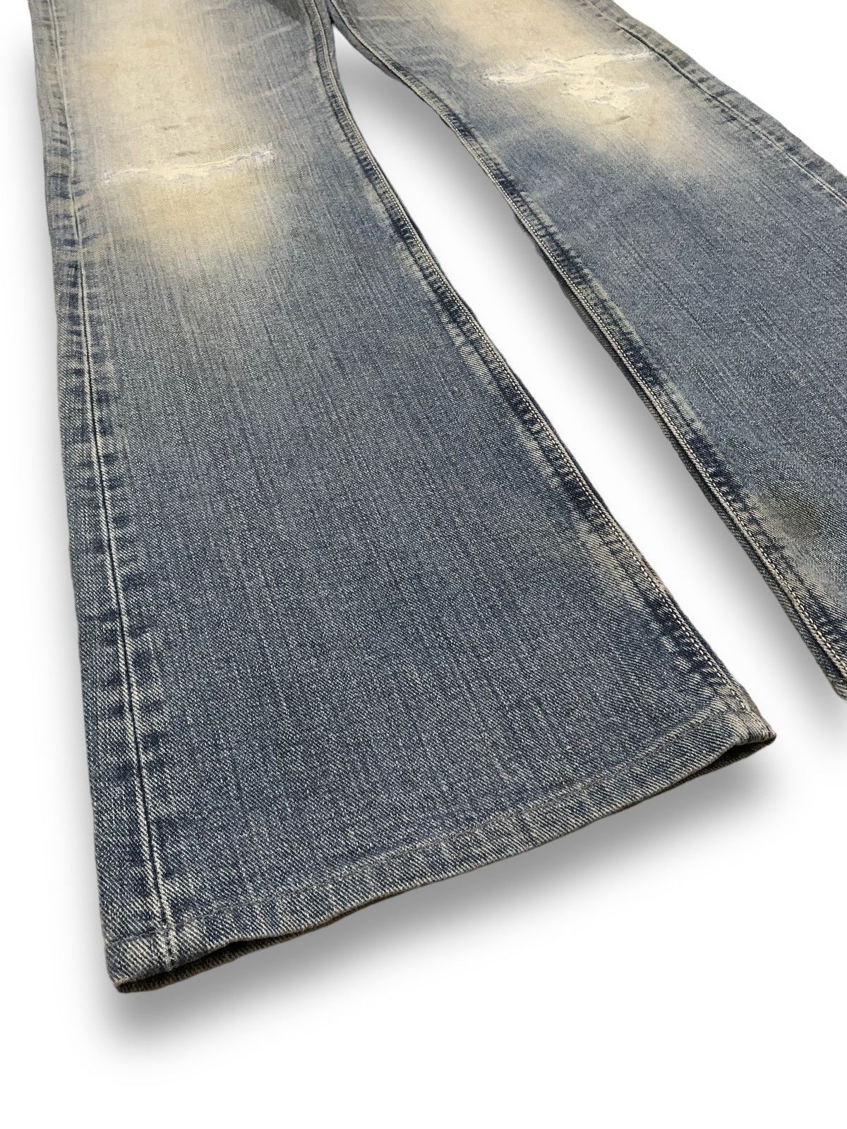 Lee Vintage Lee Riders Mud Wash Flare Distressed Jeans Size US 30 / EU 46 - 8 Thumbnail