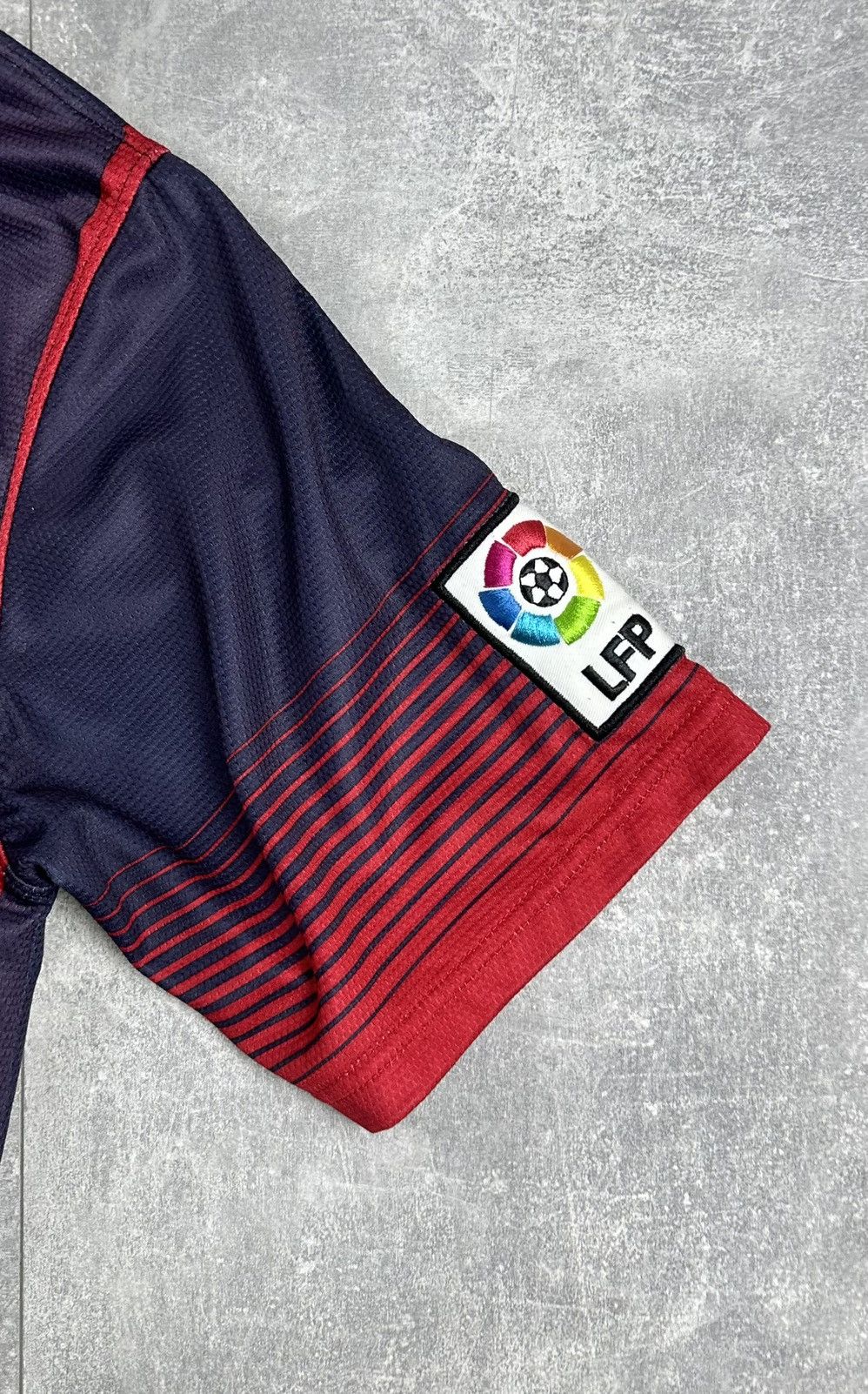 Nike Nike Barcelona FC Soccer Jersey Vintage Size US L / EU 52-54 / 3 - 17 Thumbnail