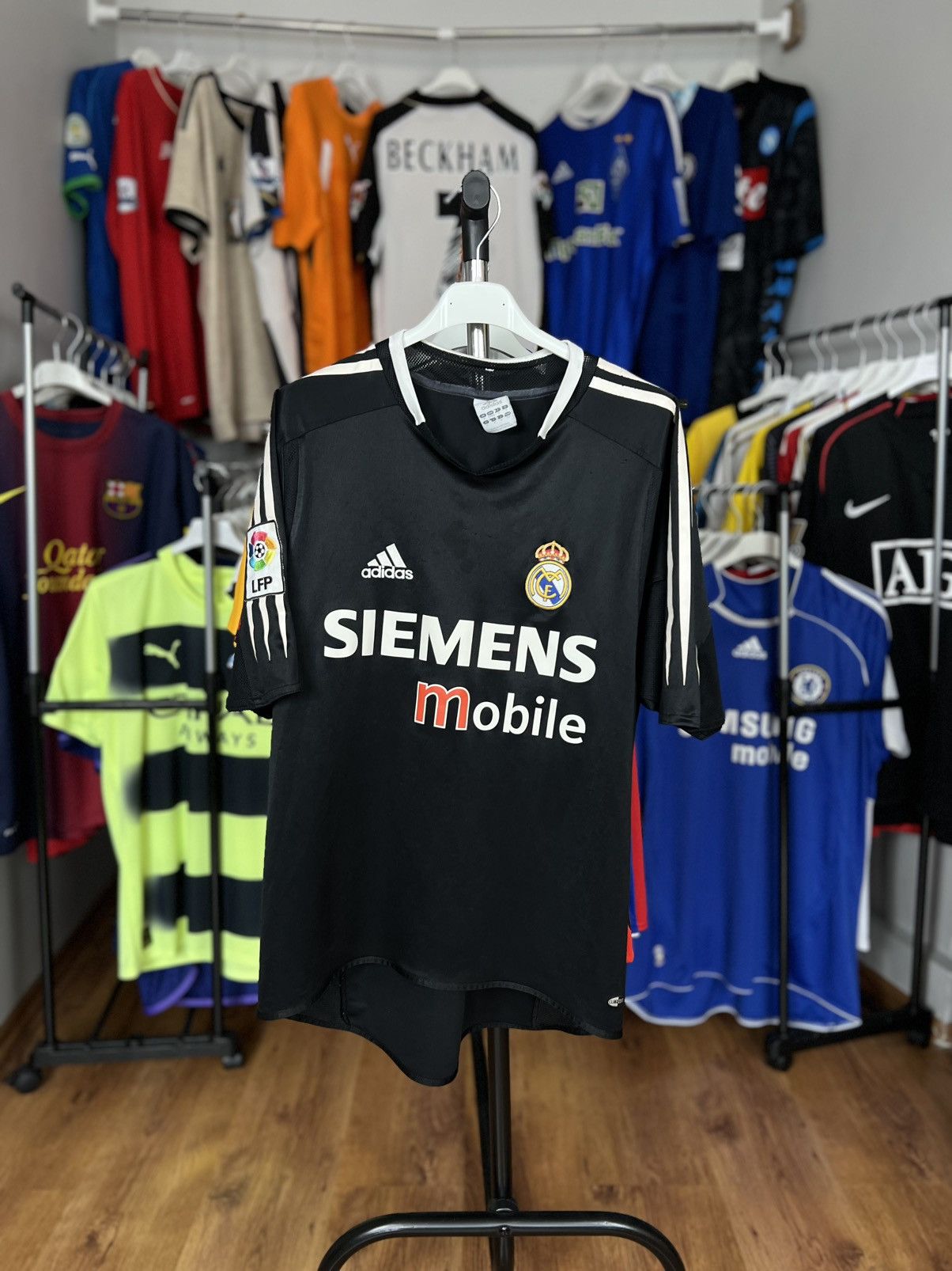 Adidas Soccer Jersey Adidas Real Madrid 2004/05 Black Size US M / EU 48-50 / 2 - 1 Thumbnail