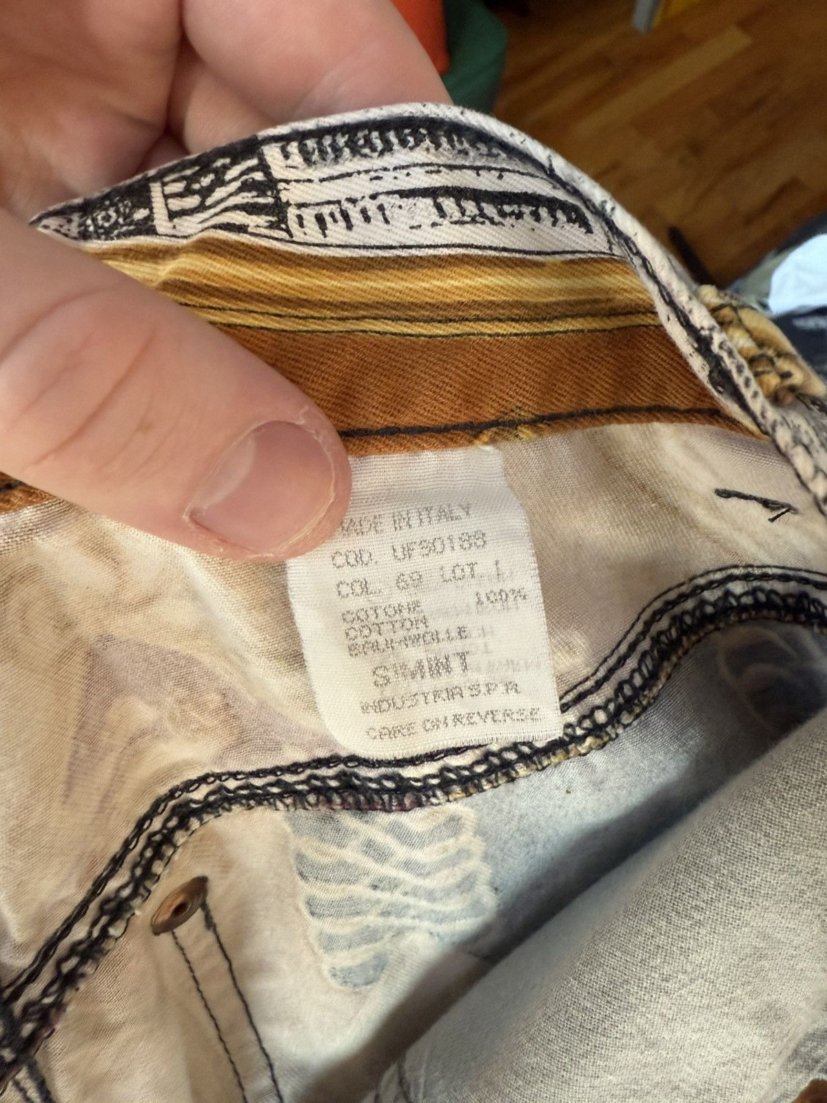 Moschino Vintage Moschino Jeans Printed Shorts Size 22" - 5 Thumbnail