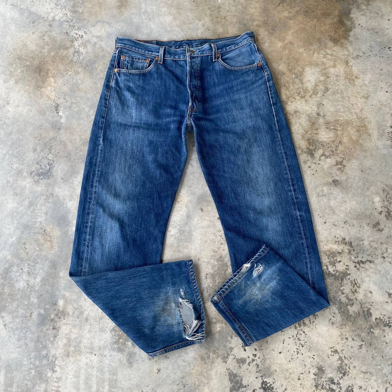 Levi's Vintage Clothing W34X31 VTG LEVIS 501 1999 DISTRESSED DENIM Size US 34 / EU 50 - 3 Thumbnail