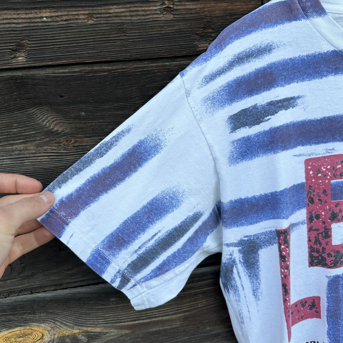 Levi's Vintage Levi’s Levis 90s 80s T-Shirt AOP Tee Made in Usa Size US M / EU 48-50 / 2 - 4 Thumbnail