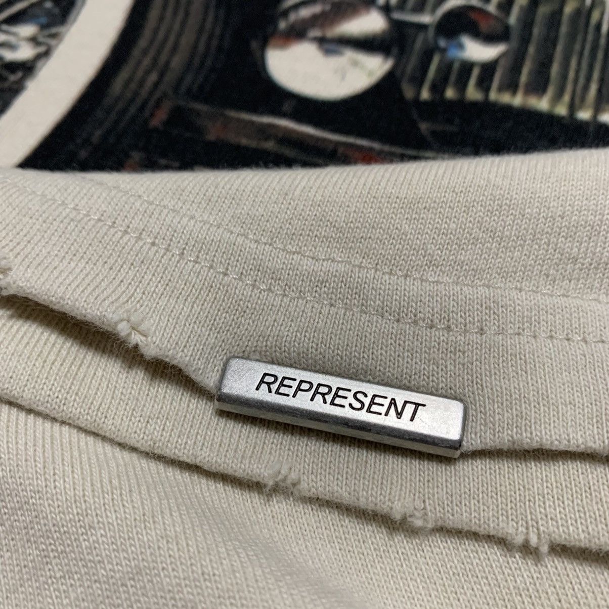 Represent Clo. Represent Large Feel The Heat Vintage White Tee Size US L / EU 52-54 / 3 - 6 Thumbnail