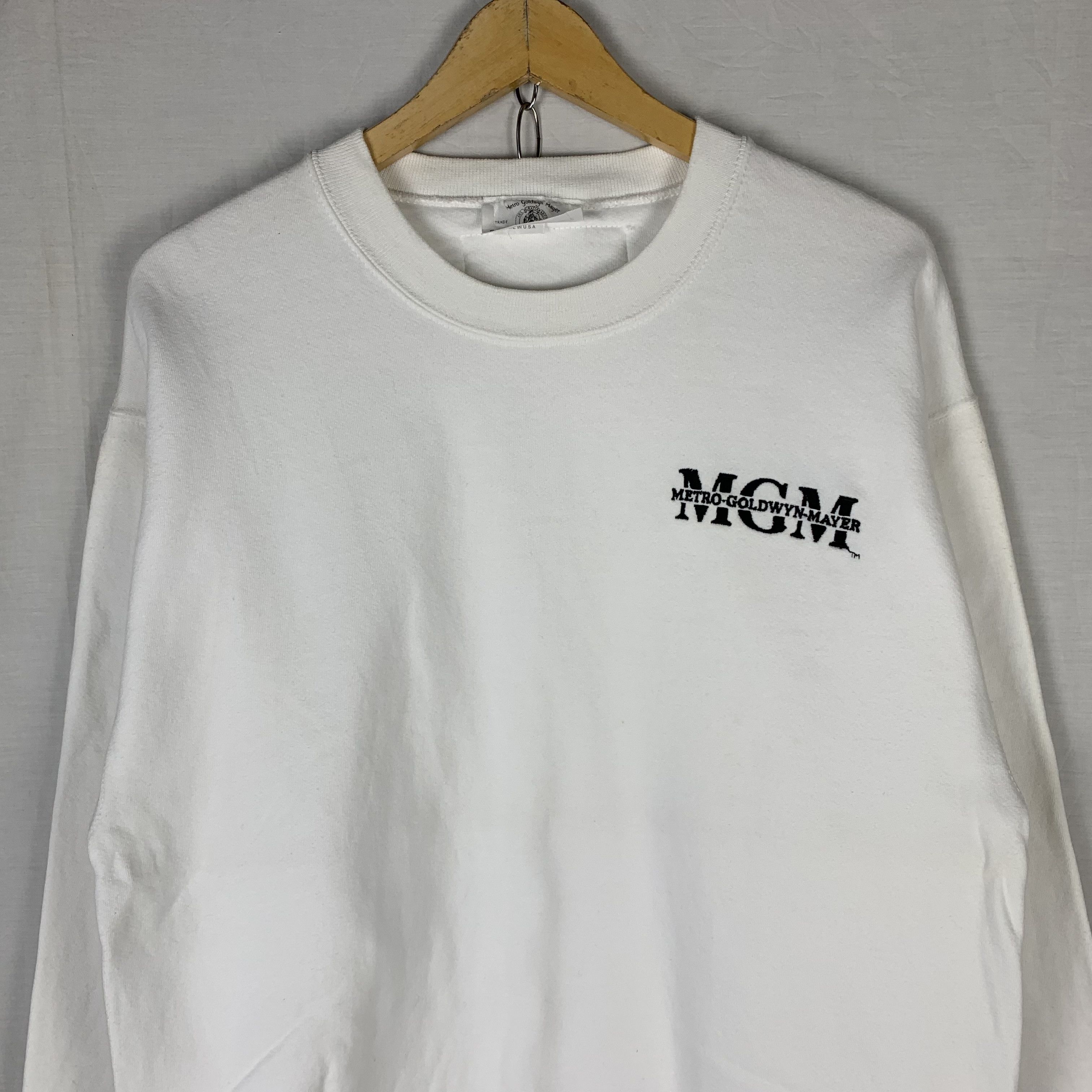 Vintage Vintage Metro Goldwyn Mayer MGM Film Crew Sweatshirt Size US M / EU 48-50 / 2 - 2 Thumbnail