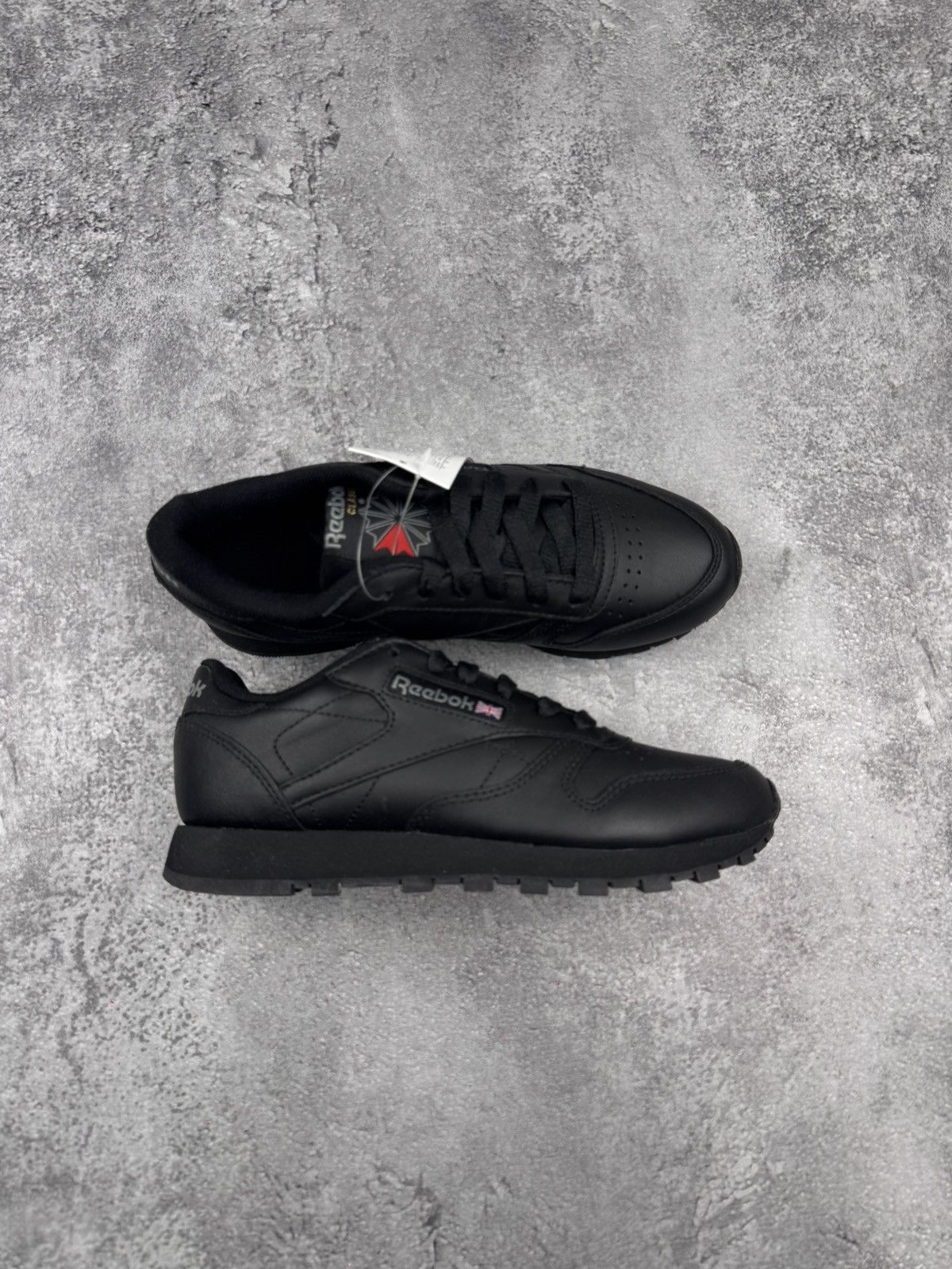 Reebok Reebok Classic Leather NWT Black Sneakers Size 35 Size US 5 / IT 35 - 1 Thumbnail
