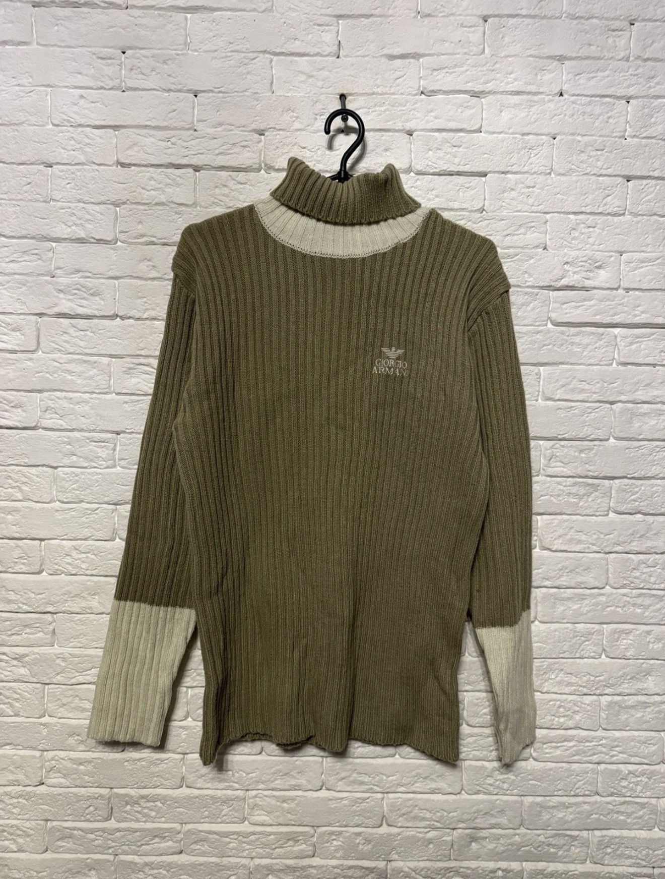 Giorgio Armani VTG Rare Giorgio Armani Knit Turtleneck Sweater Y2K Slim Fit Size US L / EU 52-54 / 3 - 1 Thumbnail