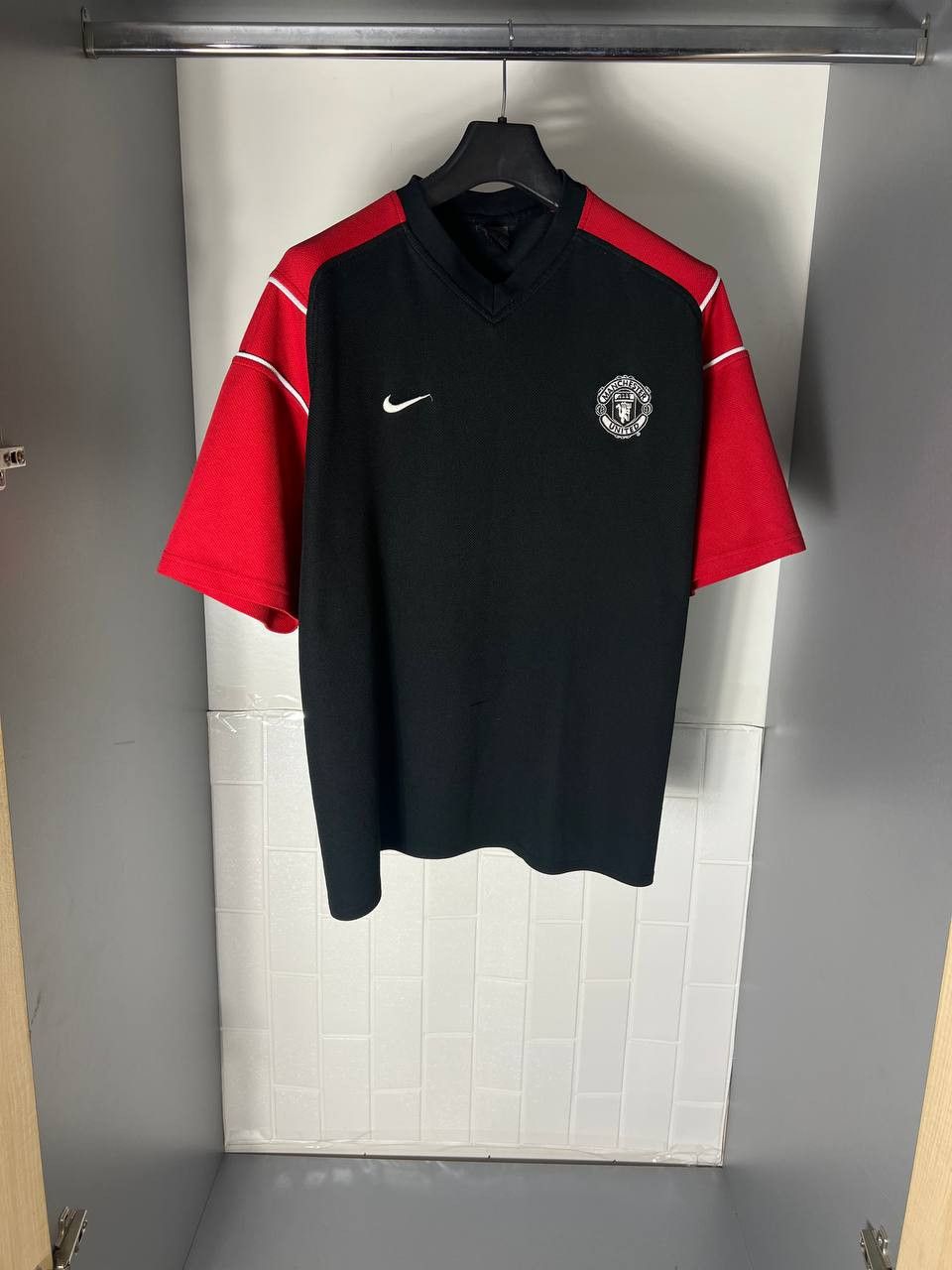 Nike VINTAGE NIKR FC MANCHESTER UNITED ENGLAND SOCCER JERSEY 90s Size US XL / EU 56 / 4 - 2 Thumbnail