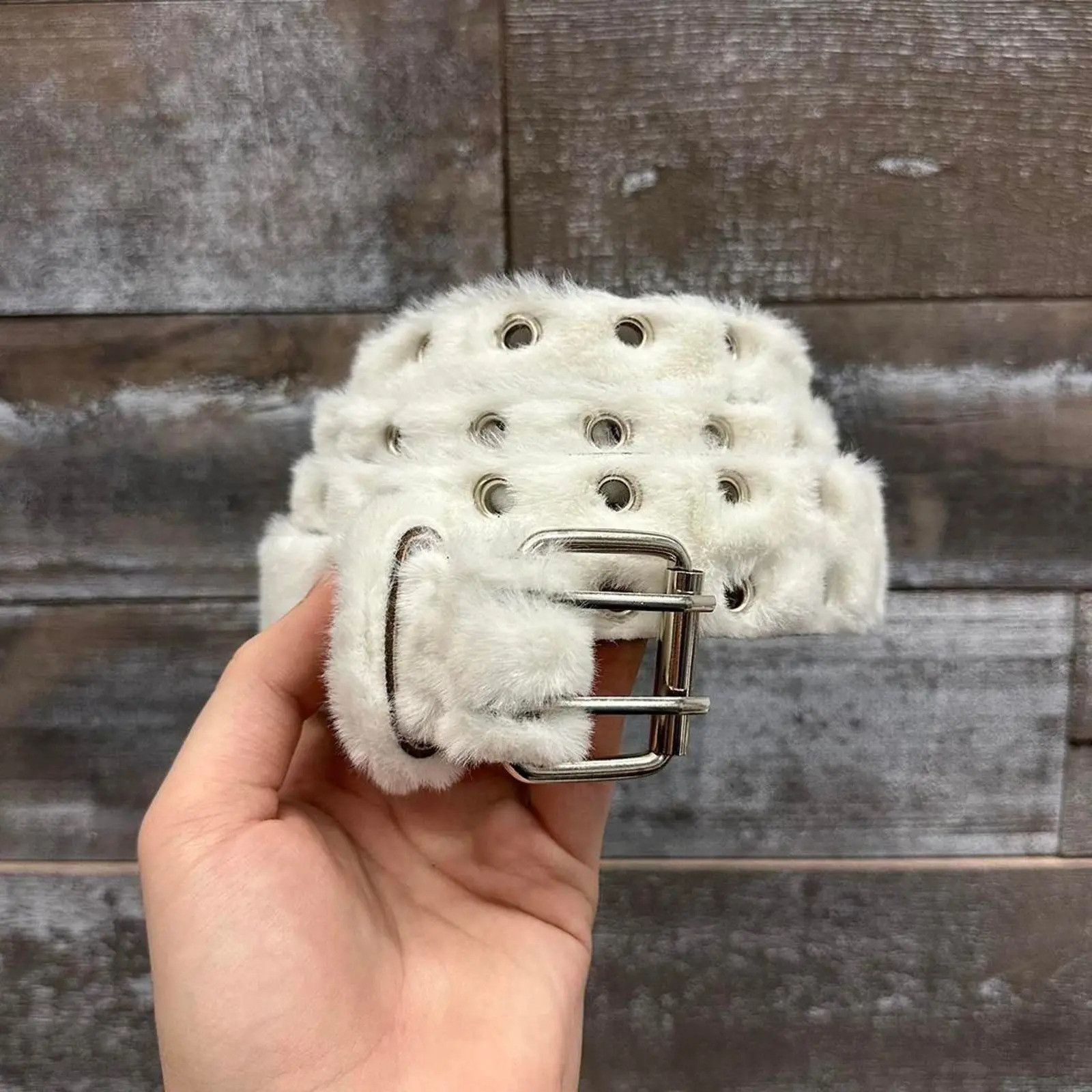 Other White fur belt vintage 2000s Size ONE SIZE - 1 Thumbnail