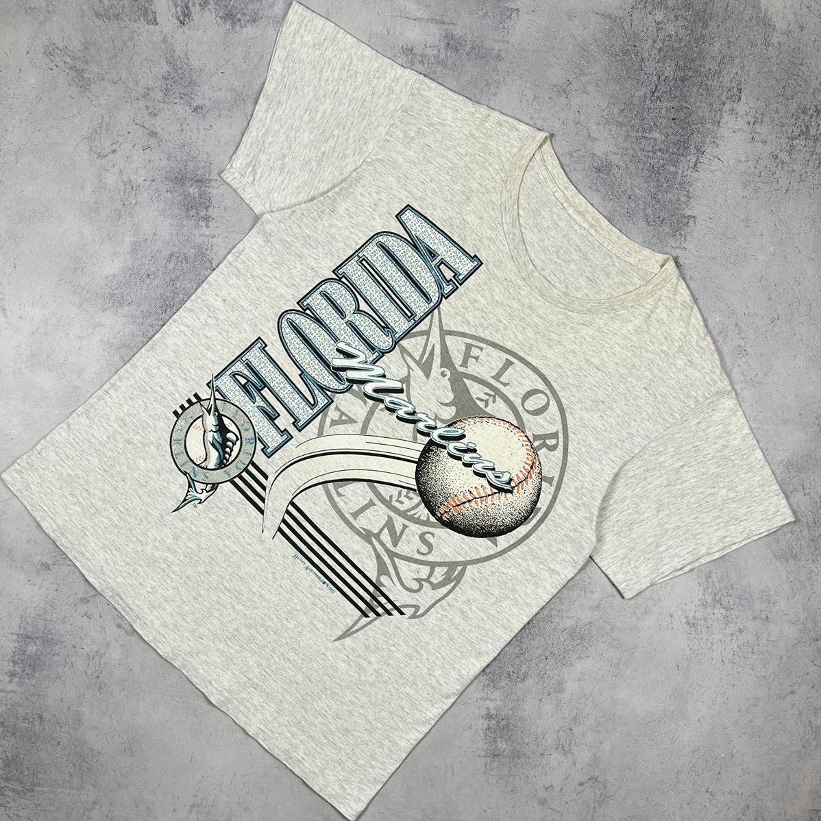 MLB Vintage Florida Marlins MLB y2k tee 1993 Size US XL / EU 56 / 4 - 1 Thumbnail