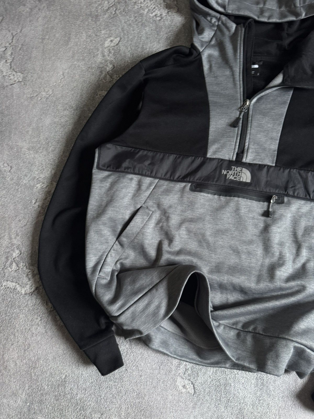 The North Face The North Face fleece hoodie anorak pullover jumper outdoor Size US L / EU 52-54 / 3 - 3 Thumbnail