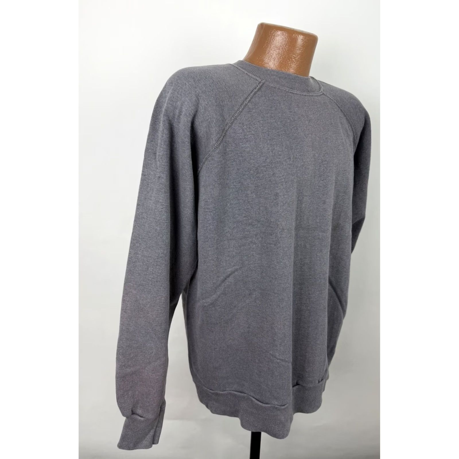 Vintage VINTAGE Mens 2XL Sweatshirt Raglan Crewneck Gray Charcoal 80s 90s Grunge Vintage Size US XXL / EU 58 / 5 - 7 Thumbnail