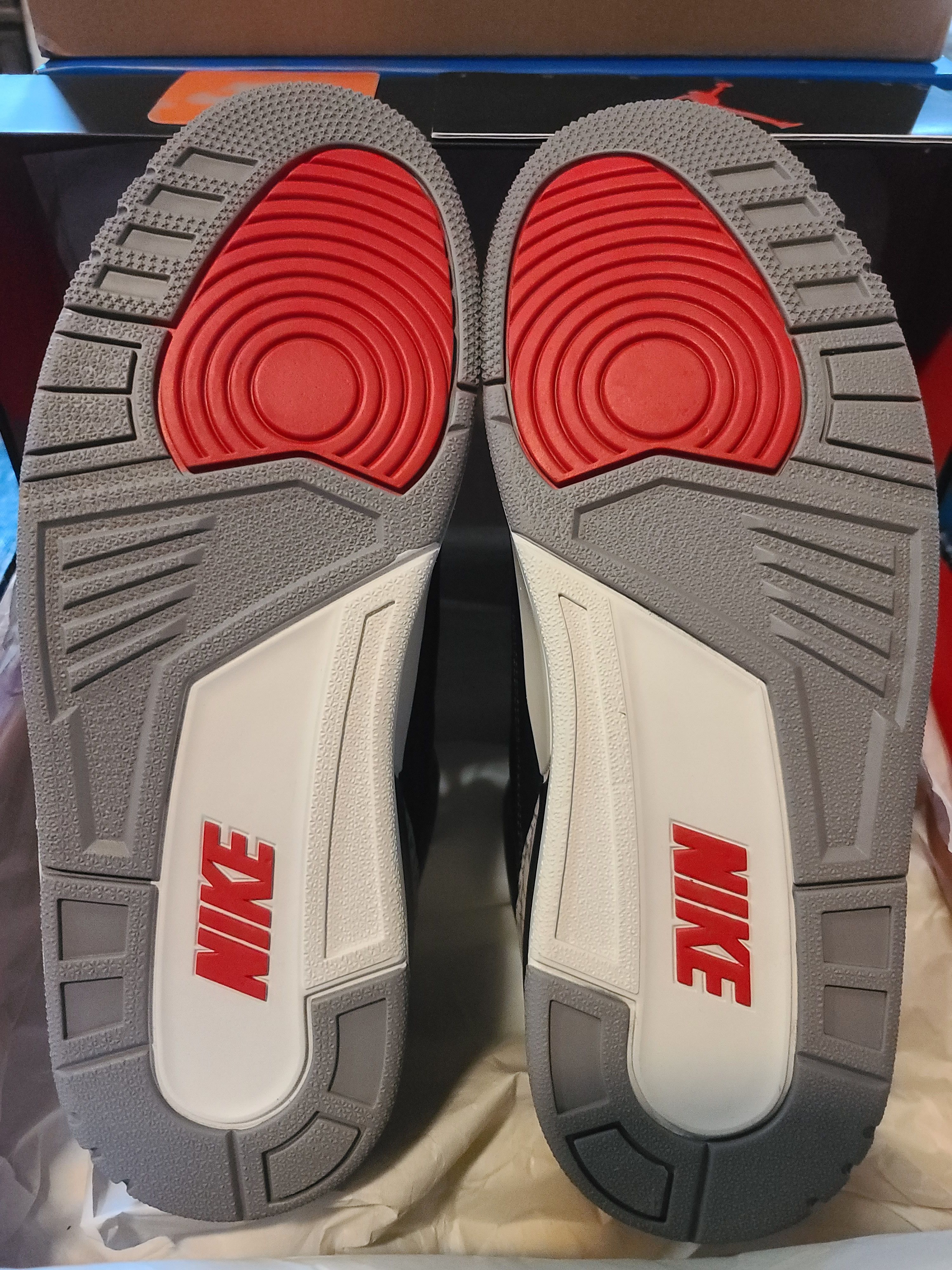 Jordan Brand Black Cement 3s Size US 9.5 / EU 42-43 - 6 Thumbnail