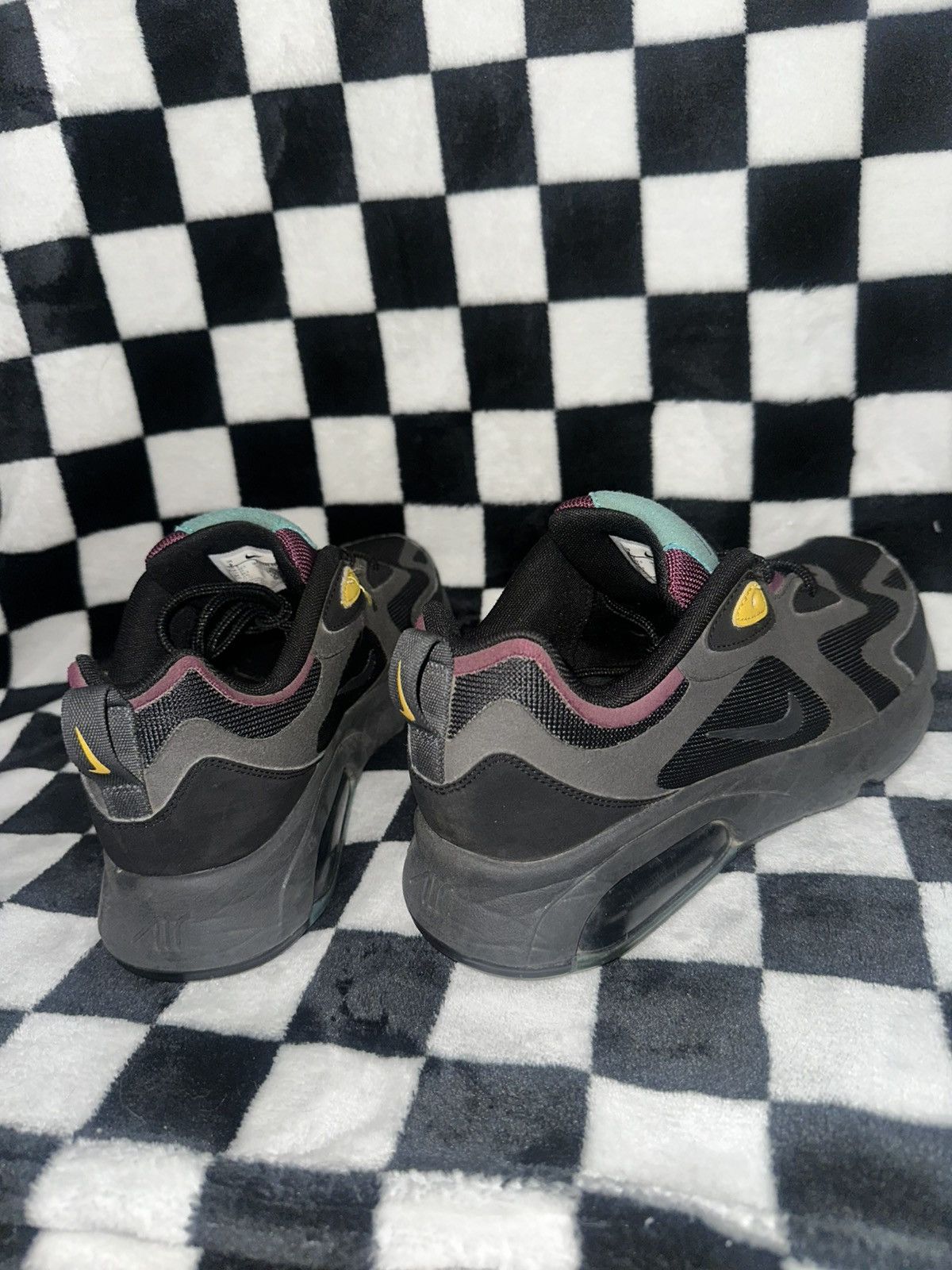 Nike Nike Air Max 200 Black Bordeaux Running Shoes Size US 9 / EU 42 - 6 Thumbnail