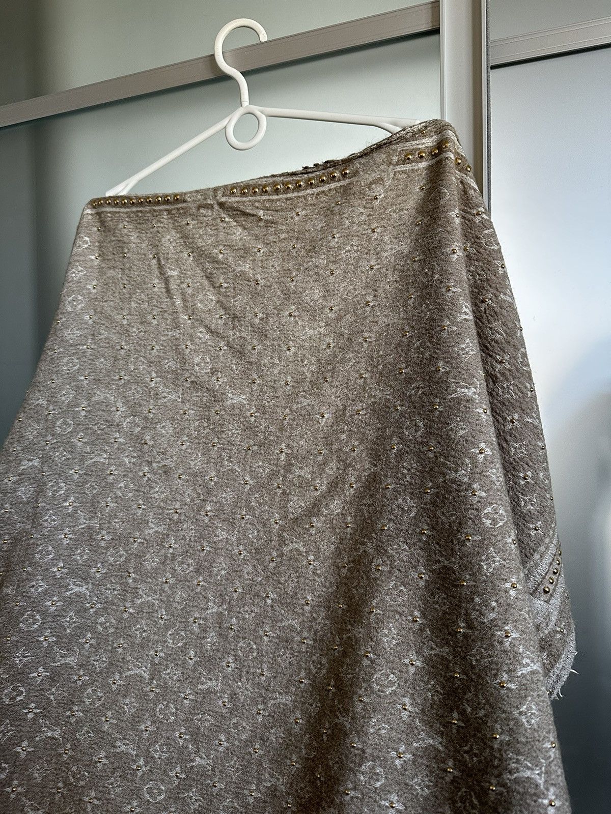 Louis Vuitton Louis Vuitton Beige Studdy Denim Monogram Shawl scarf Size ONE SIZE - 3 Thumbnail