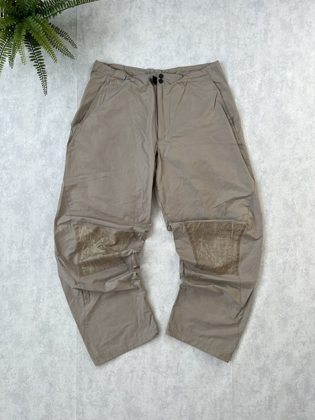 Nike × Vintage 90s Nike Swoosh Vintage Y2K Parachute Baggy Retro Sweatpants Size US 34 / EU 50 - 1 Thumbnail