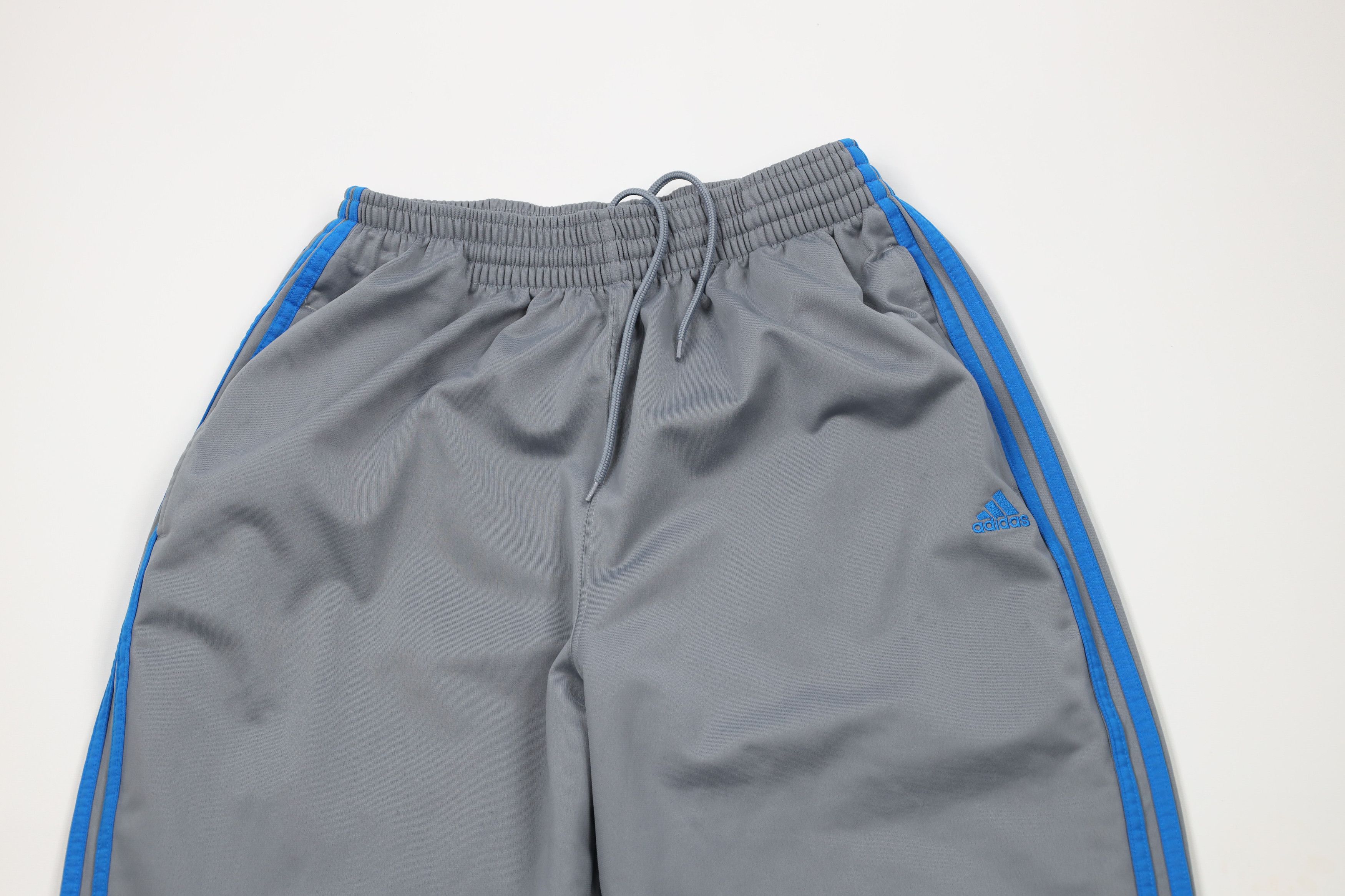 Adidas × Vintage Vintage Y2K Adidas Striped Wide Leg Sweatpants Pants Gray Size US 36 / EU 52 - 2 Thumbnail