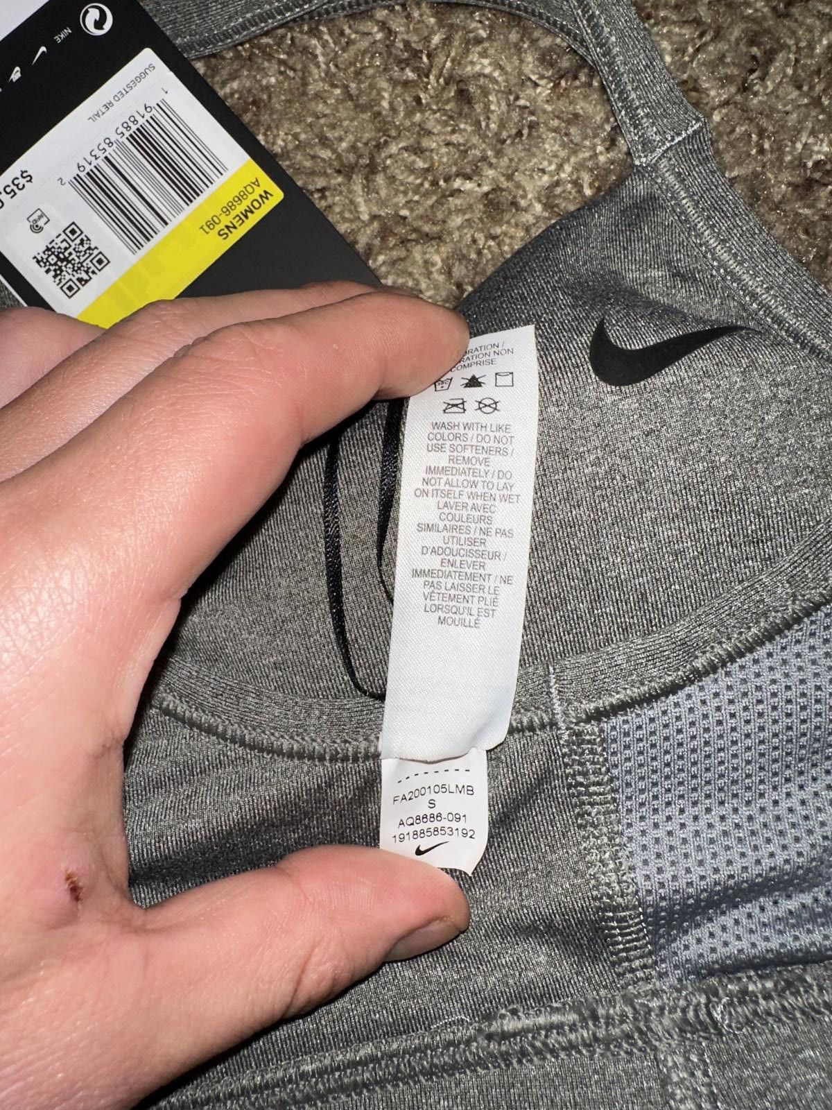Nike Nike Strappy Low Impact Sports Bra AQ8686 Size ONE SIZE - 5 Thumbnail
