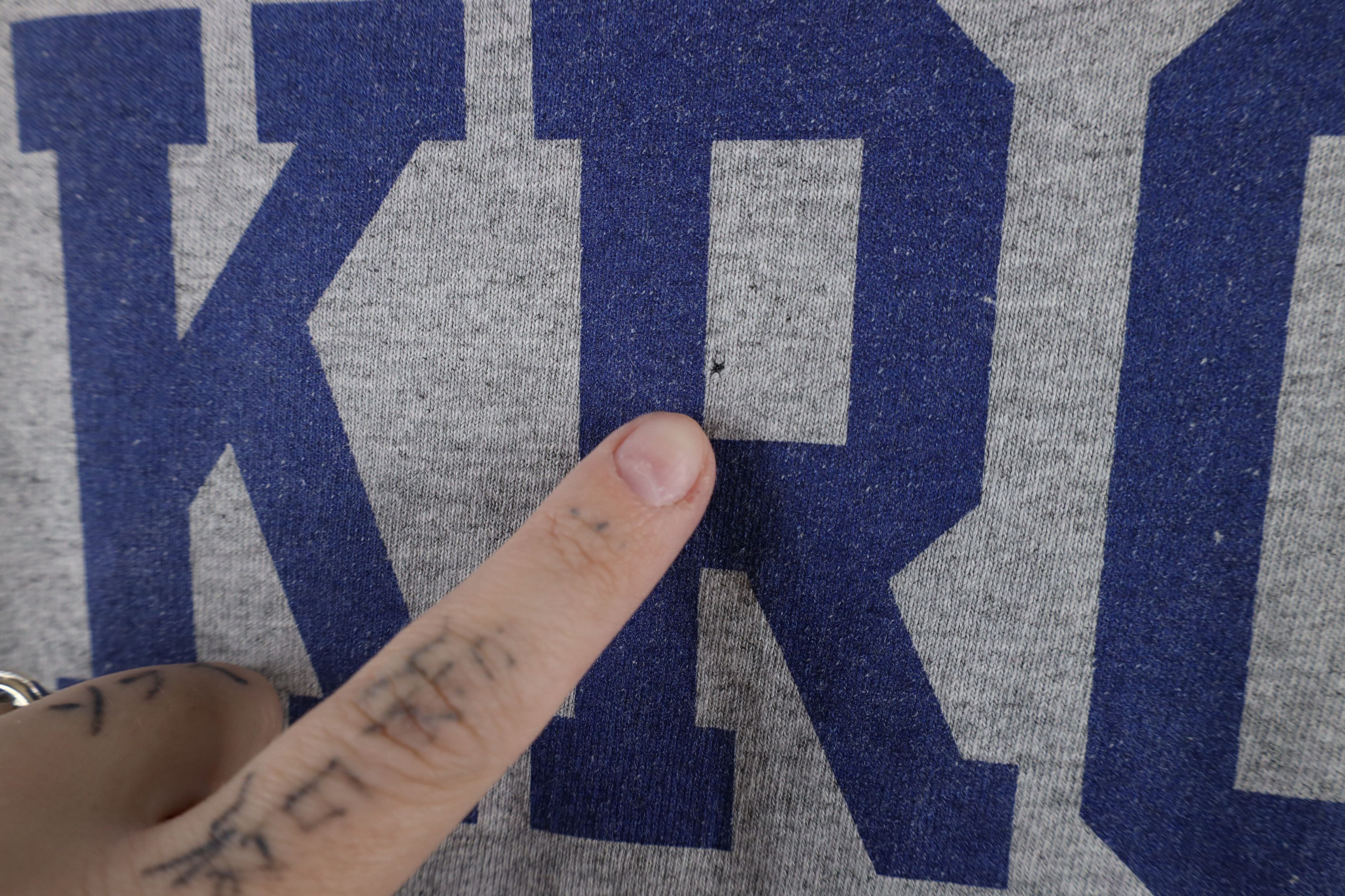 Vintage Vintage 90s Spell Out The University of Akron T-Shirt Gray Size US S / EU 44-46 / 1 - 5 Thumbnail
