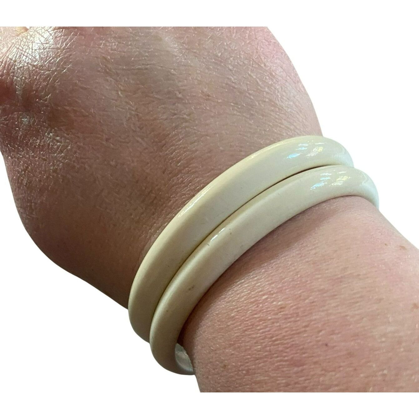 Other Vintage White Acrylic Bangle Bracelets Set Of 2 Minimalist C Size ONE SIZE - 3 Thumbnail