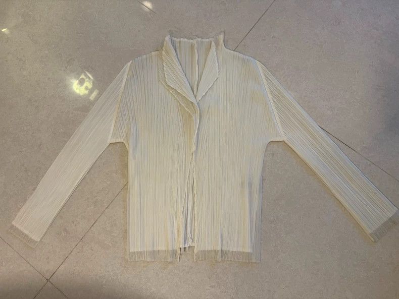 Issey Miyake Issey Miyake size:5 White pleated coat Size M / US 6-8 / IT 42-44 - 6 Thumbnail