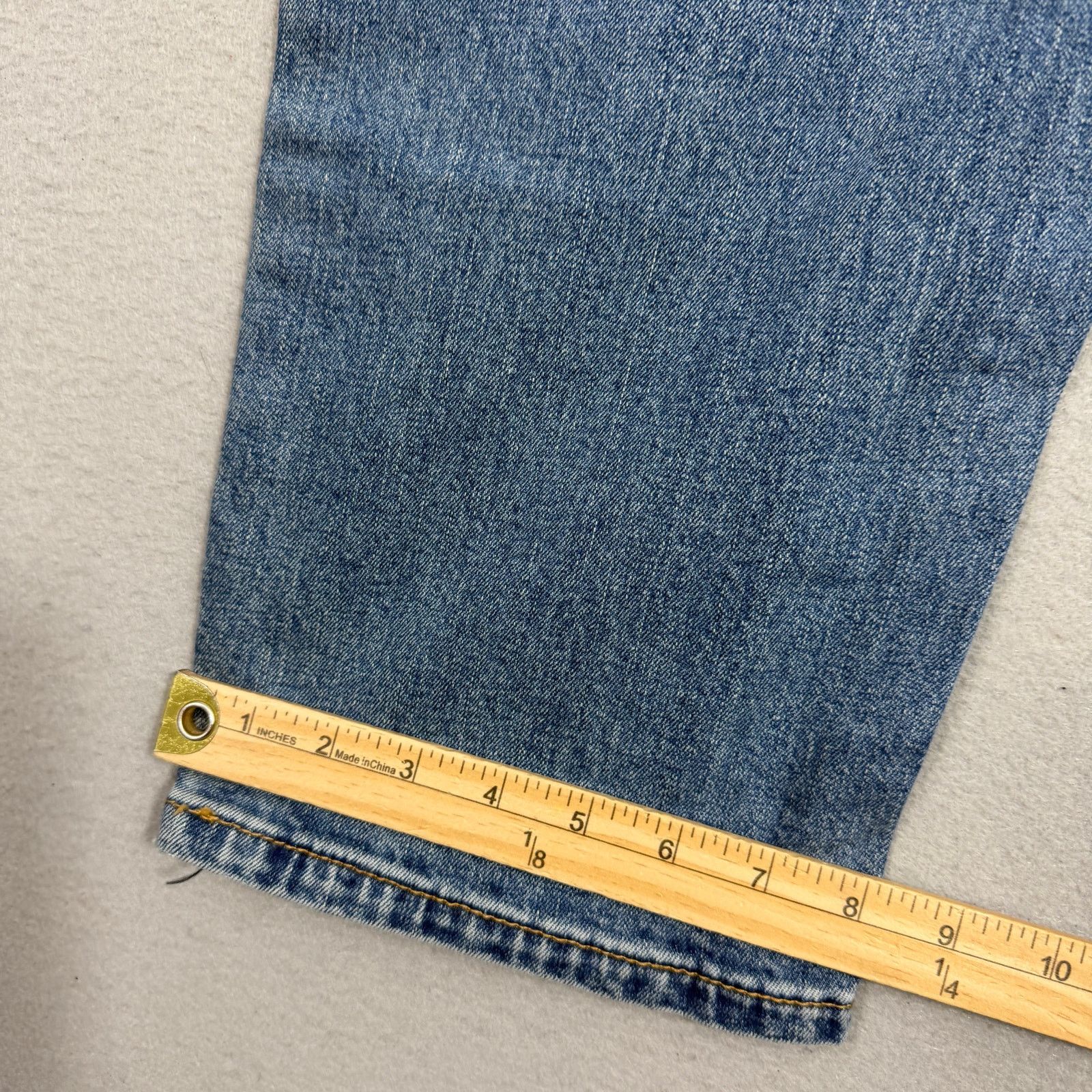 Levi's Levis 550 Relaxed Fit Jeans Men's 34x32 Blue Denim Zip NEW Size US 34 / EU 50 - 12 Thumbnail