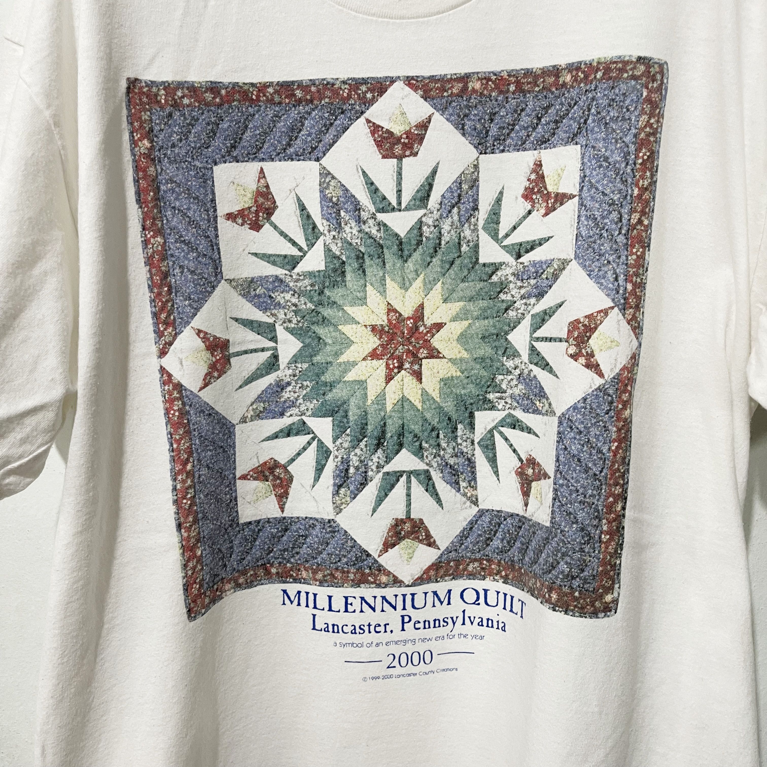 Vintage Vintage 2000 Millennium Quilt T-Shirt Size US L / EU 52-54 / 3 - 2 Thumbnail