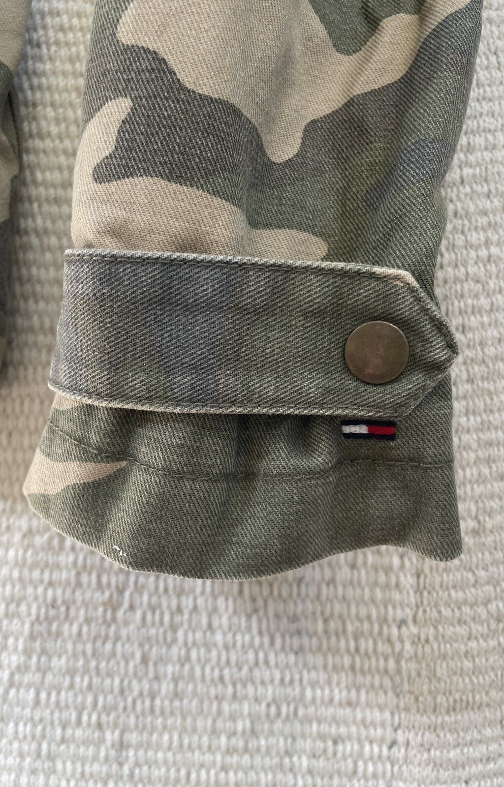Tommy Hilfiger Tommy Hilfiger / Hilfiger Denim Camo Jacket Size US S / EU 44-46 / 1 - 6 Thumbnail
