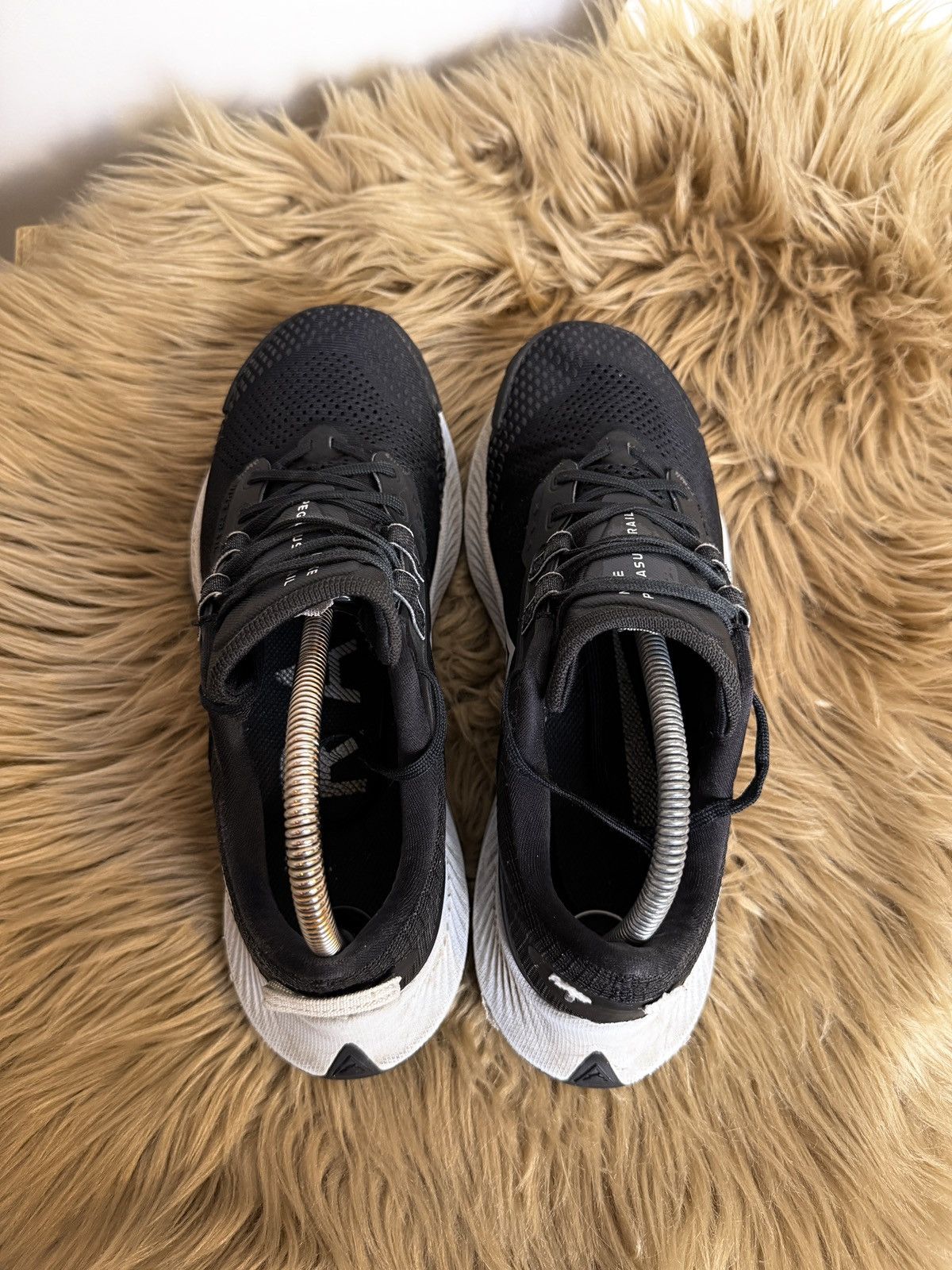 Nike Women's Nike 40.5 sneakers Size US 9 / IT 39 - 2 Thumbnail