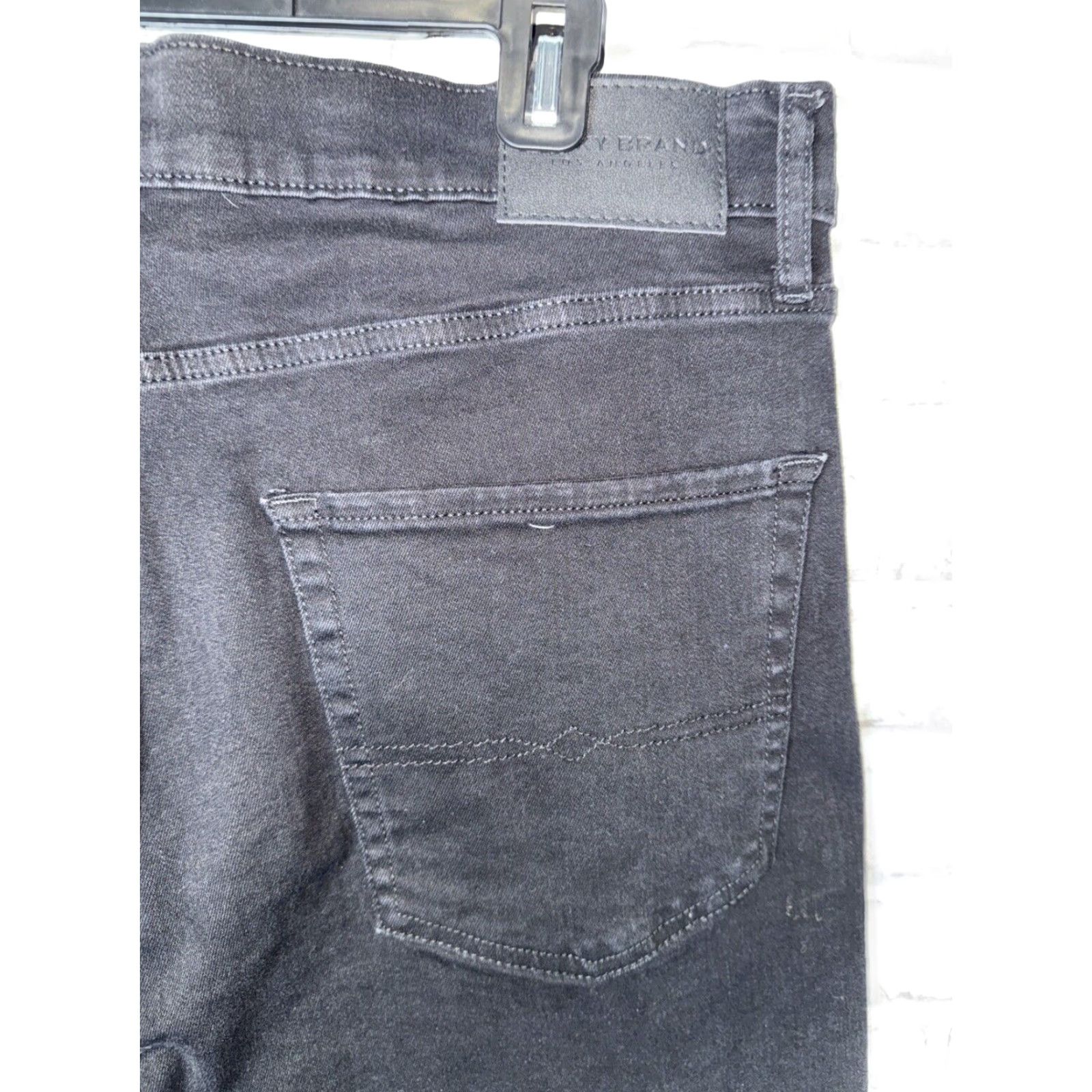 Lucky Brand Lucky Brand 410 Athletic Slim Straight Jeans Mens 36 x 30 Black Denim 5-Pocket Modern Fit 2010s Size US 36 / EU 52 - 4 Thumbnail
