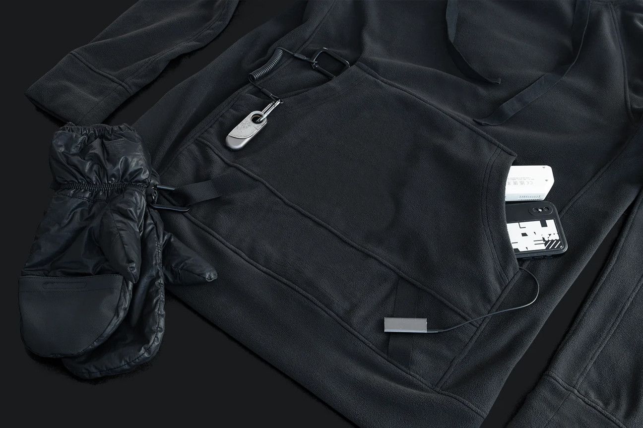 AOKU ΛOKU YUGU̶RE HOODIE Size US L / EU 52-54 / 3 - 3 Thumbnail